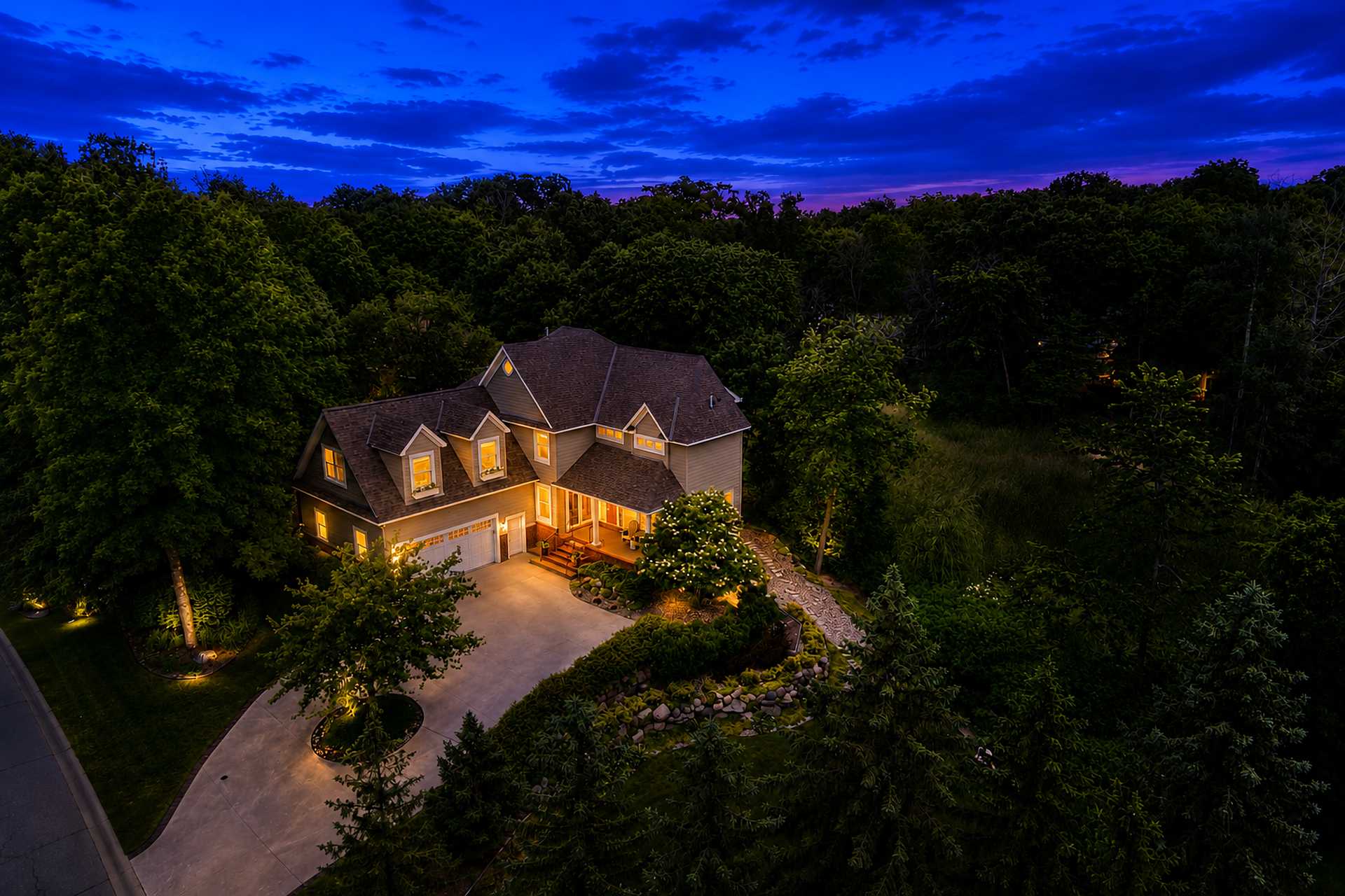 2866 Timberview TRL, Chaska, MN 55318