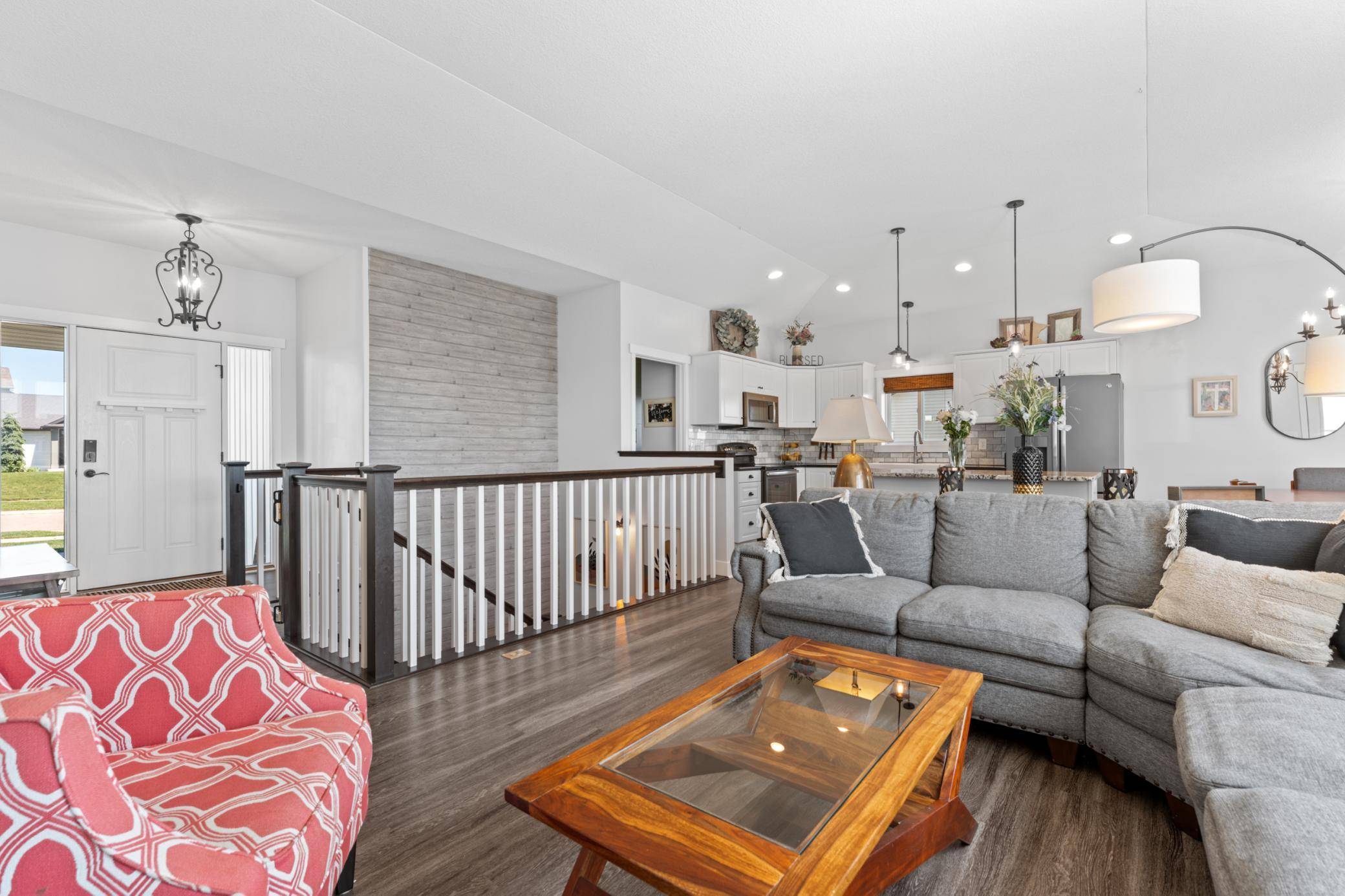 893 Towne DR NE, Byron, MN 55920