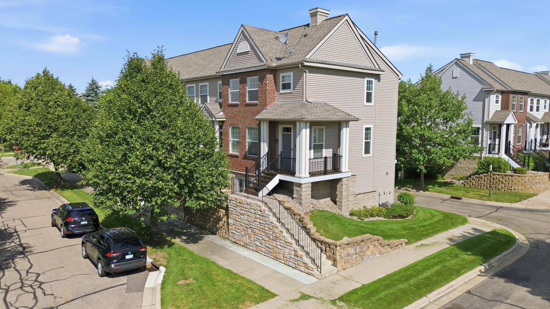 2066 Wellens ST, Chaska, MN 55318