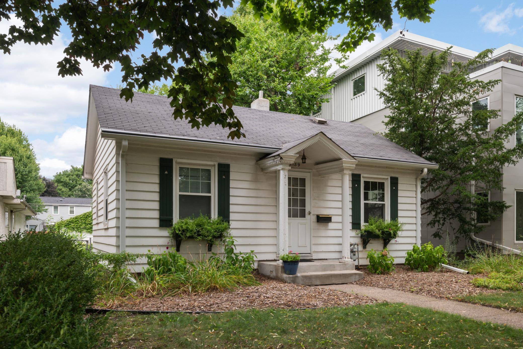 2189 Scheffer AVE, Saint Paul, MN 55116