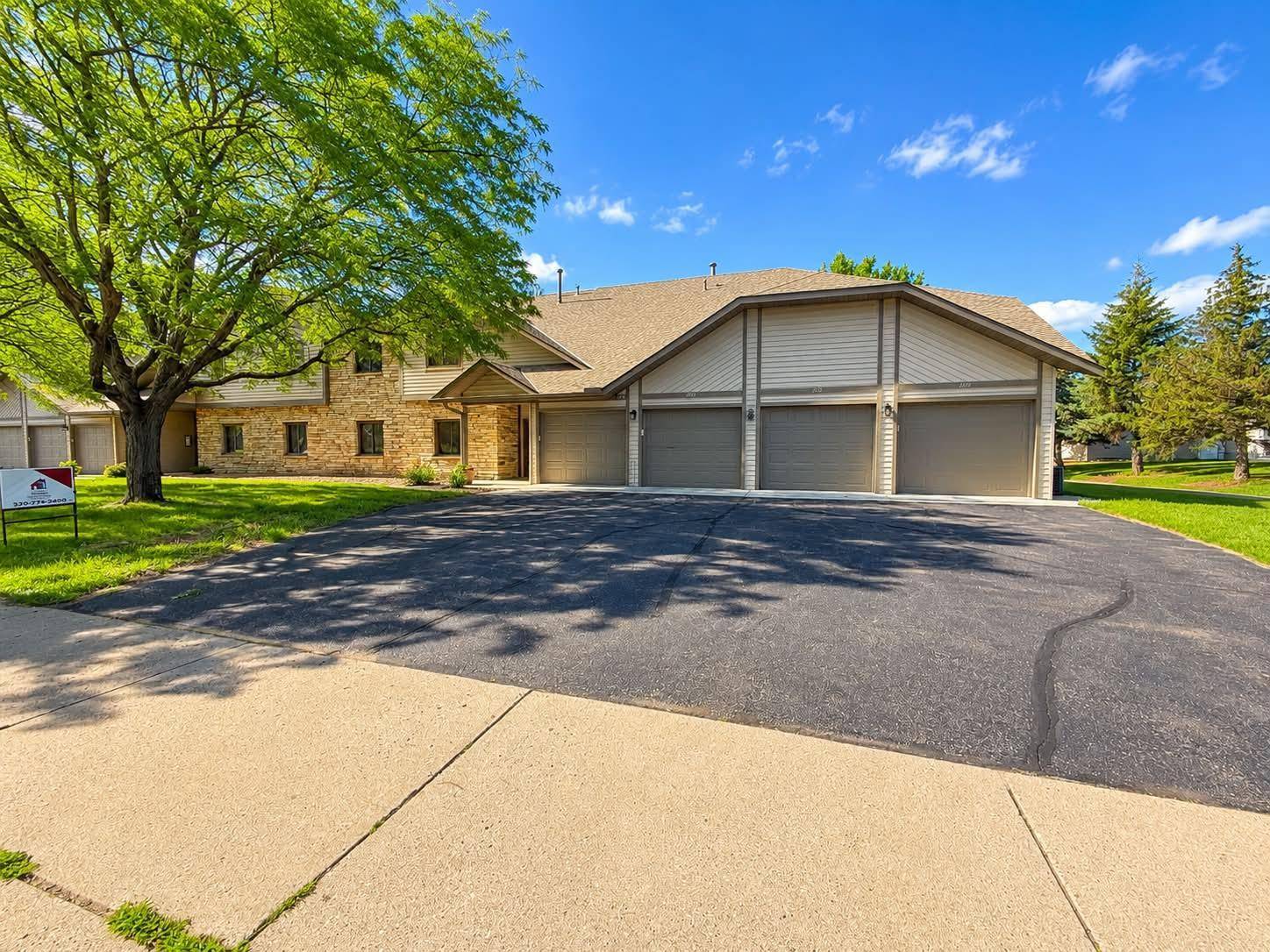 2066 Stockinger DR, Saint Cloud, MN 56303
