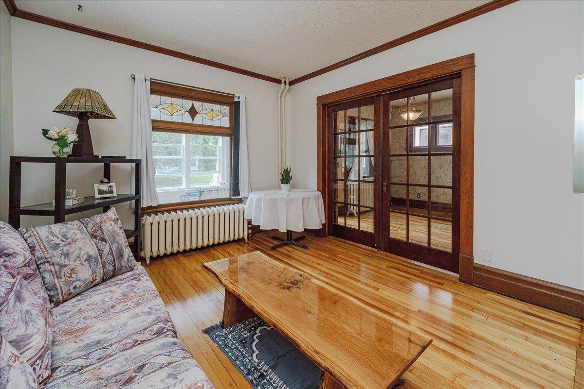 1263 Minnehaha AVE W, Saint Paul, MN 55104