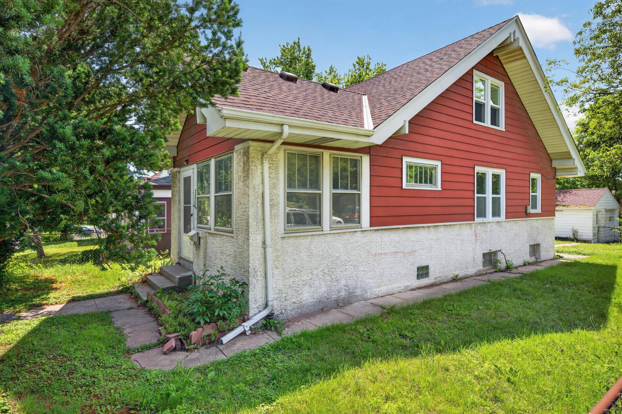 1227 Arkwright ST, Saint Paul, MN 55130