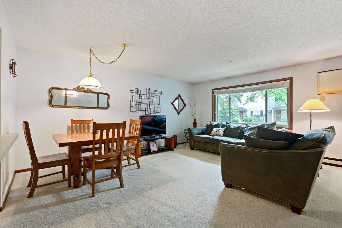 2110 Ridge DR #13, Saint Louis Park, MN 55416