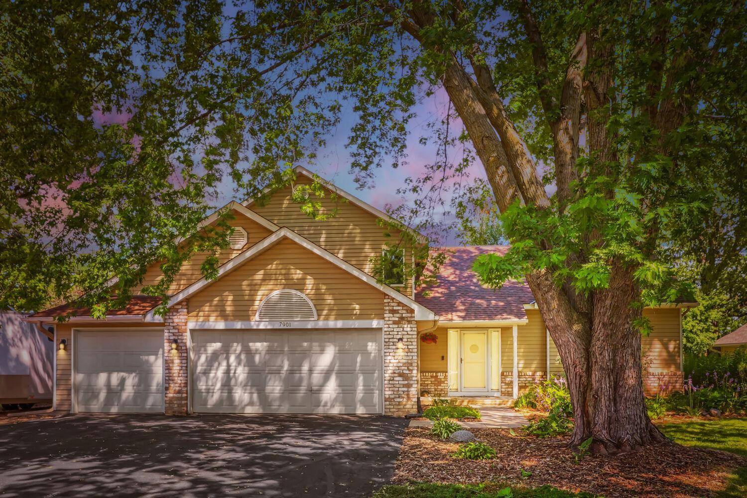 7901 Lilac LN, Victoria, MN 55386