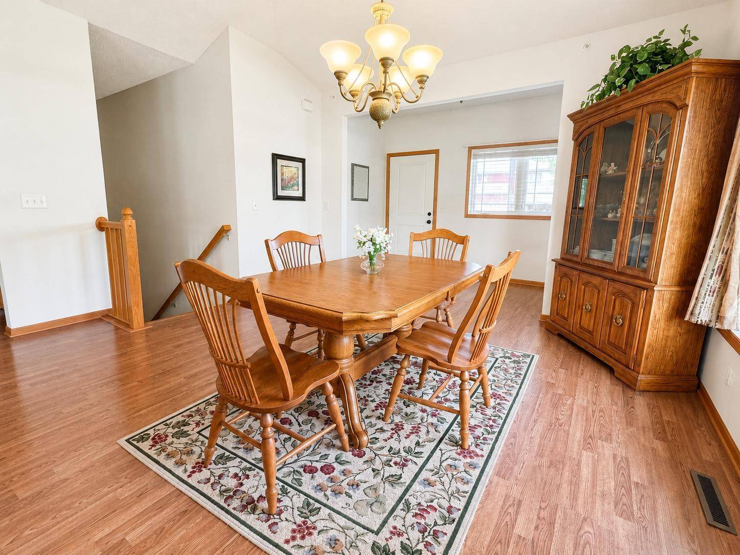 1246 Vernon DR, Carver, MN 55315