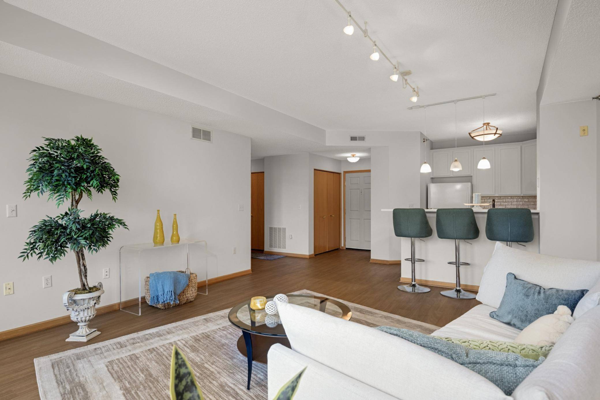 600 N 2nd ST #405, Minneapolis, MN 55401