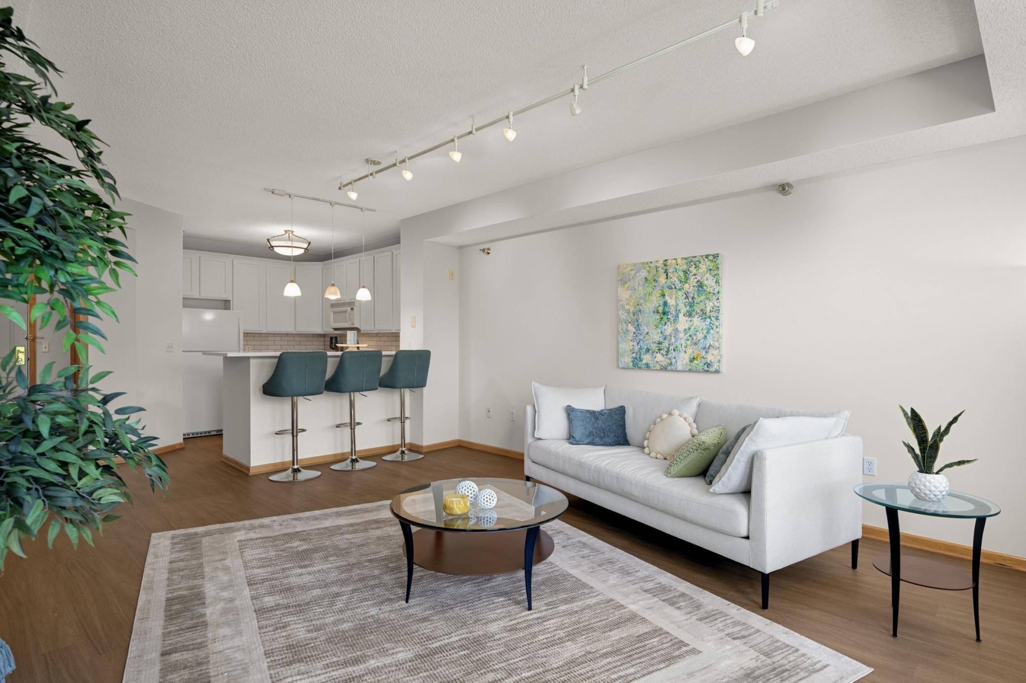 600 N 2nd ST #405, Minneapolis, MN 55401