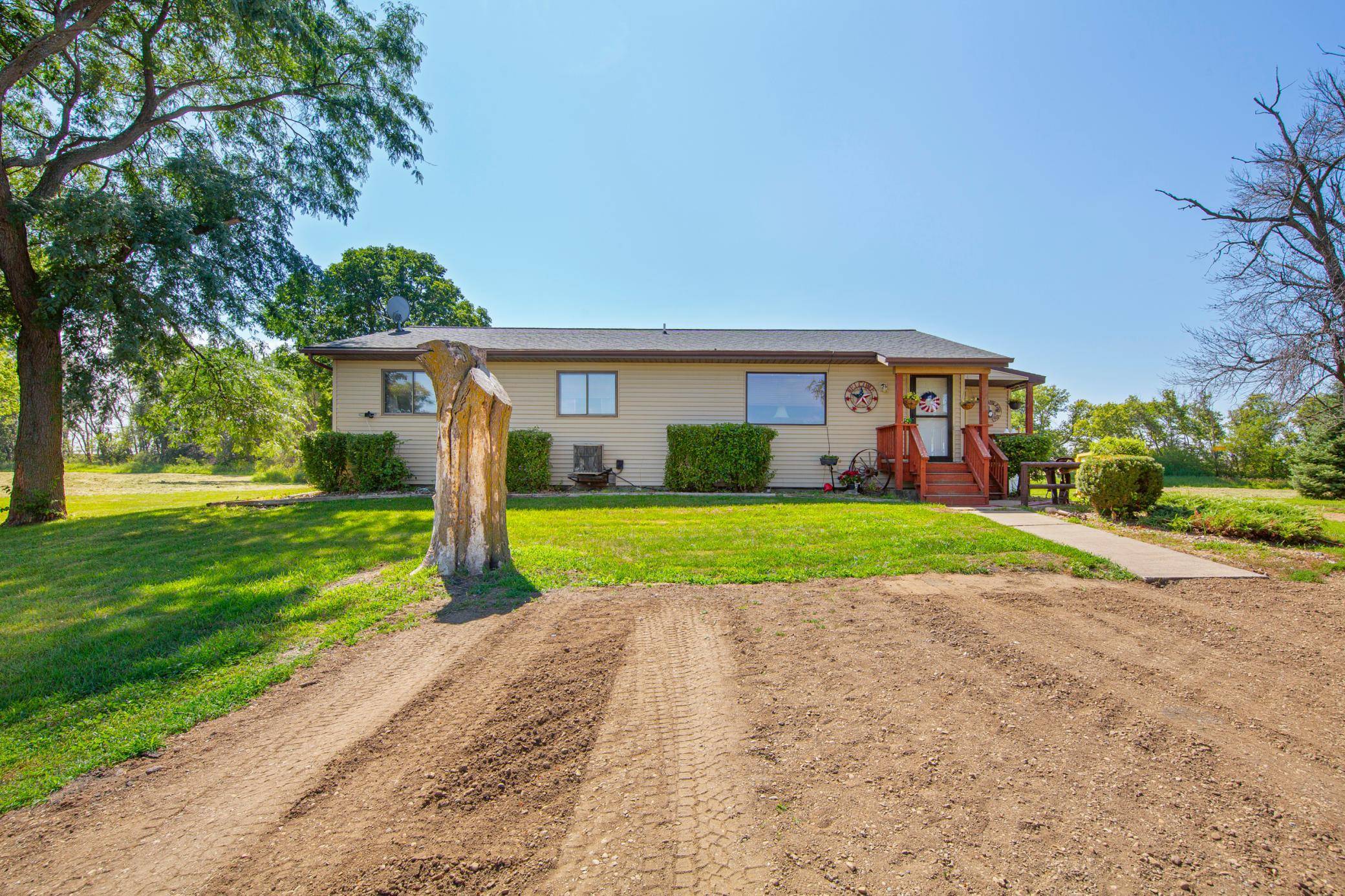 35907 530th AVE, Bingham Lake, MN 56118
