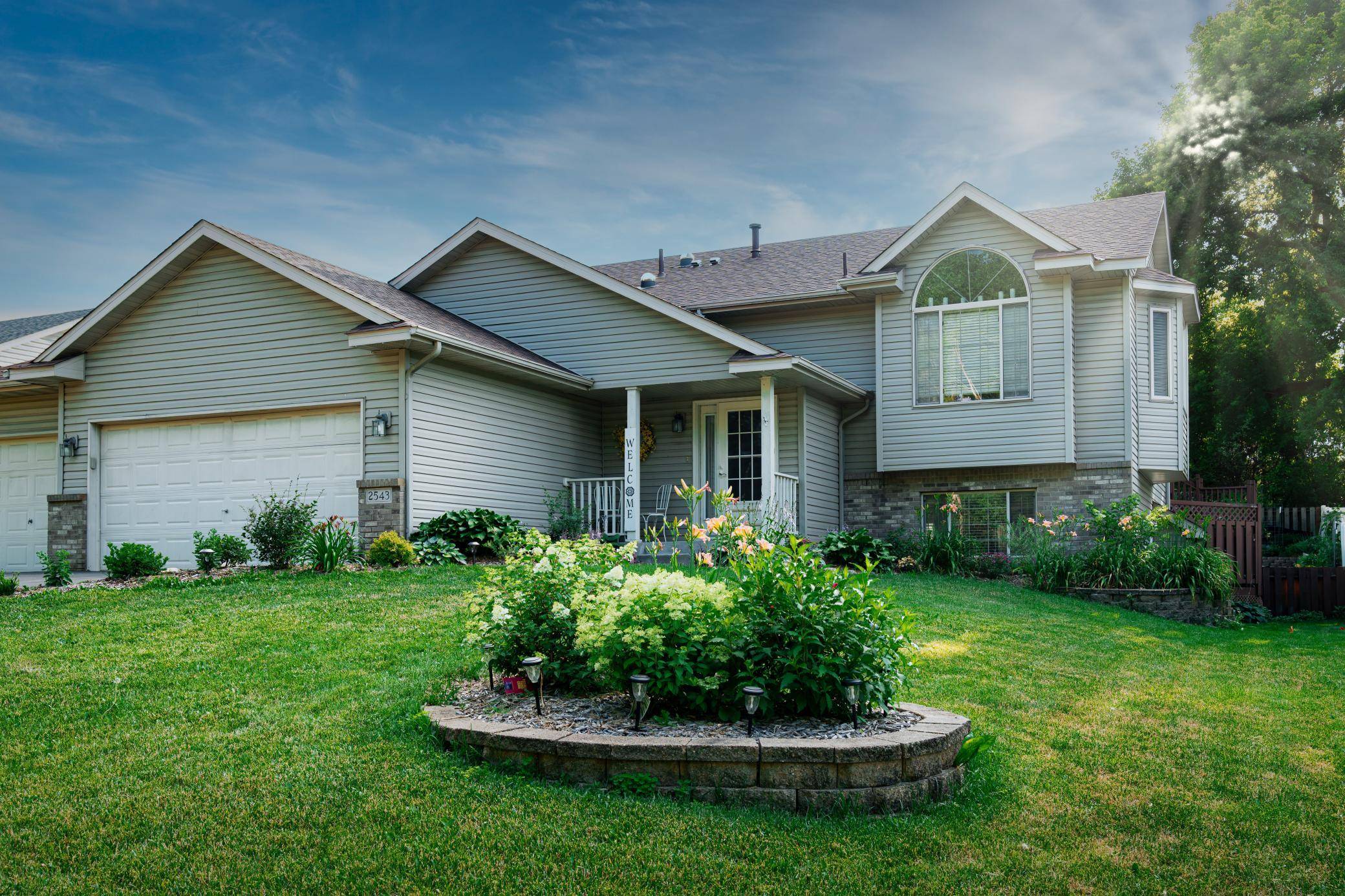 2543 Cypress ST, Maplewood, MN 55109