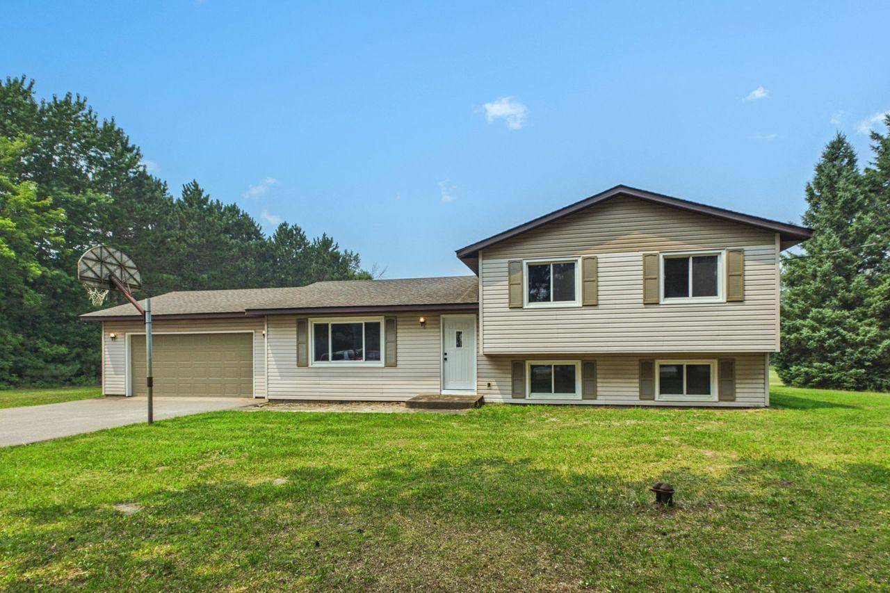 16112 Kettle River BLVD NE, Columbus, MN 55025