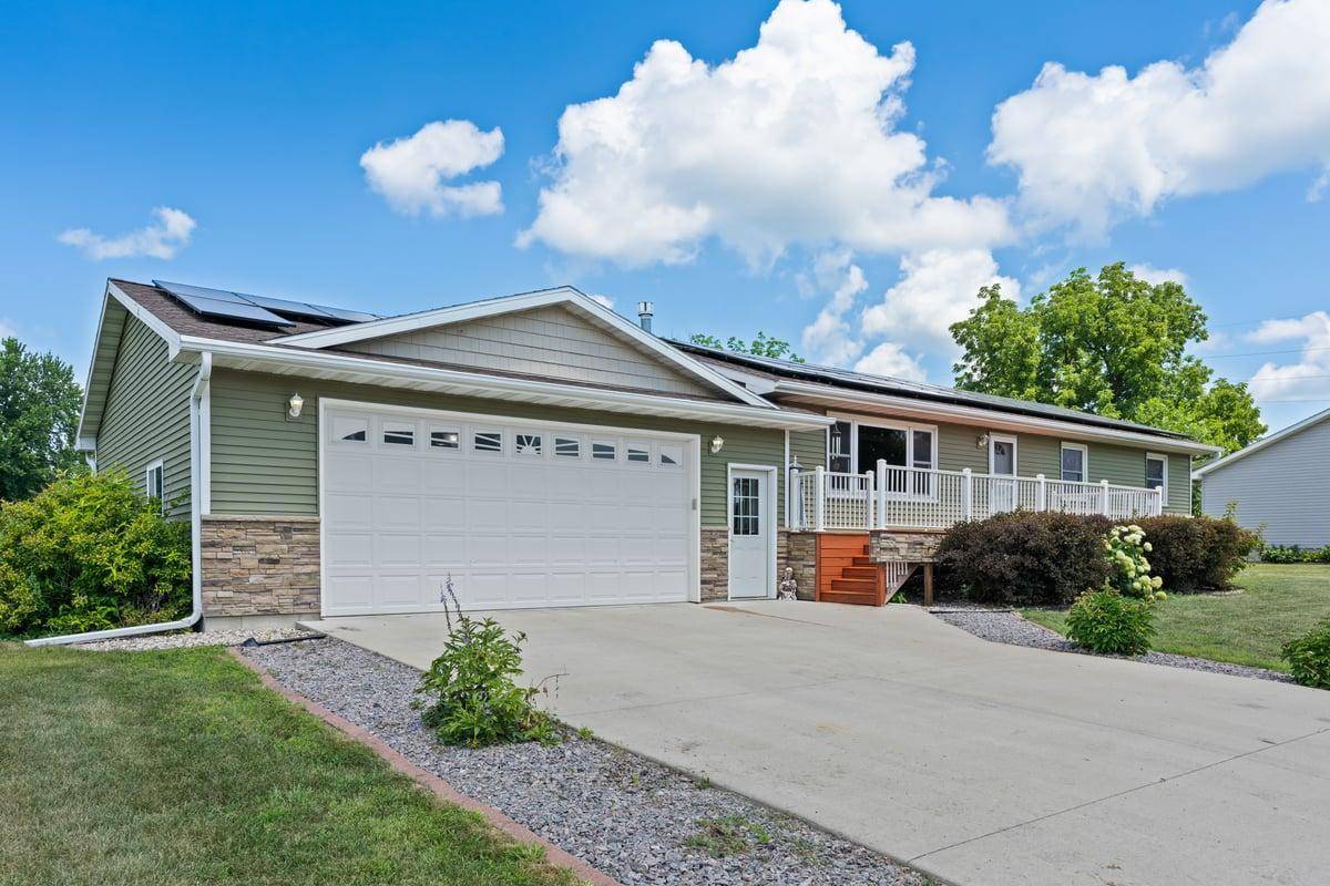 219 5th ST SE, Madelia, MN 56062
