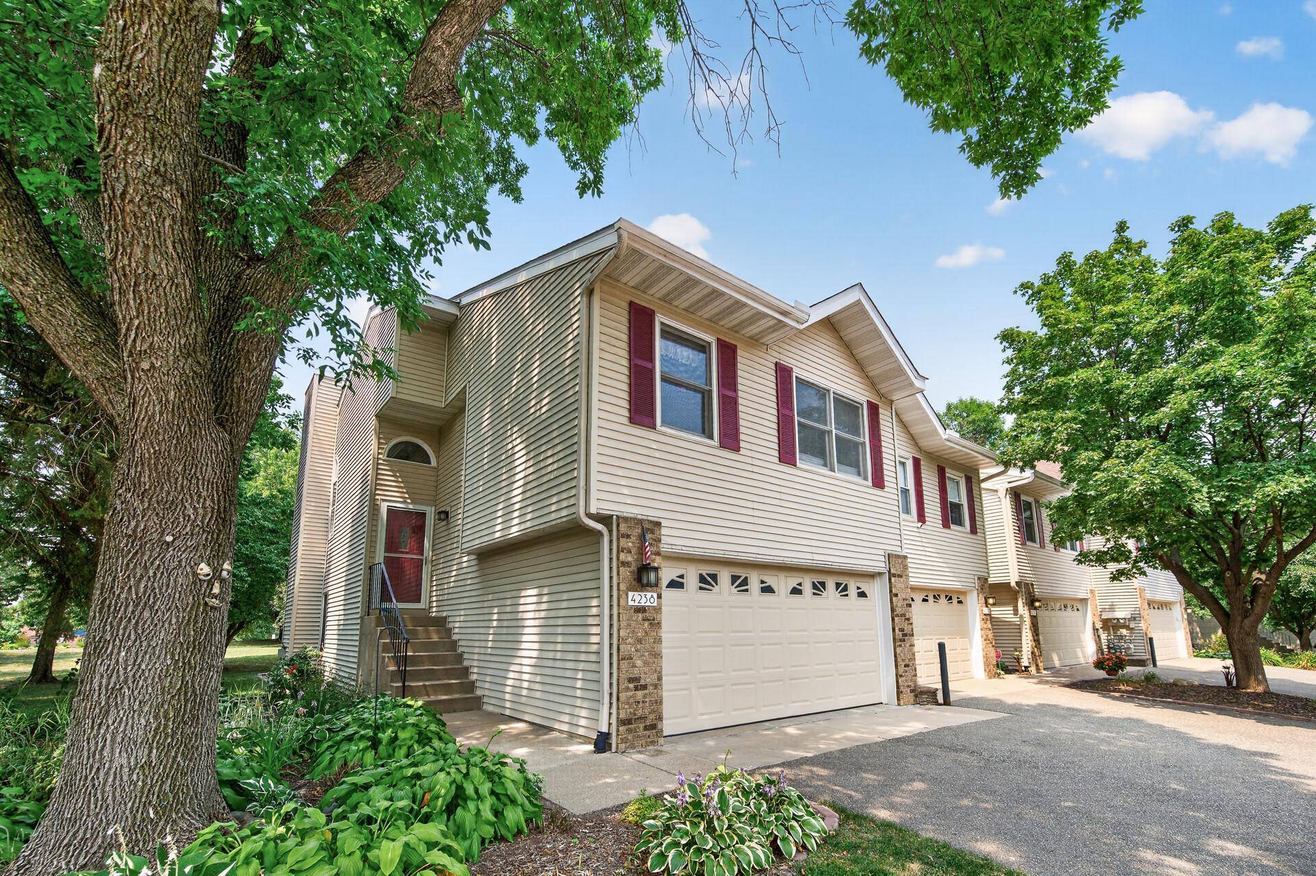 4238 Boulder Ridge PT, Eagan, MN 55122
