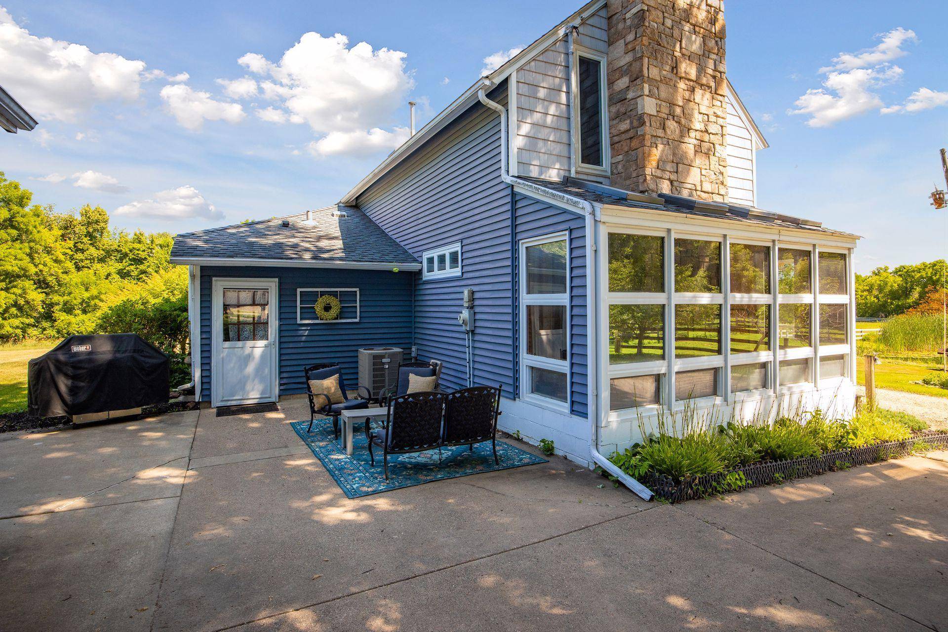 29190 Sunset TRL, Cannon Falls, MN 55009