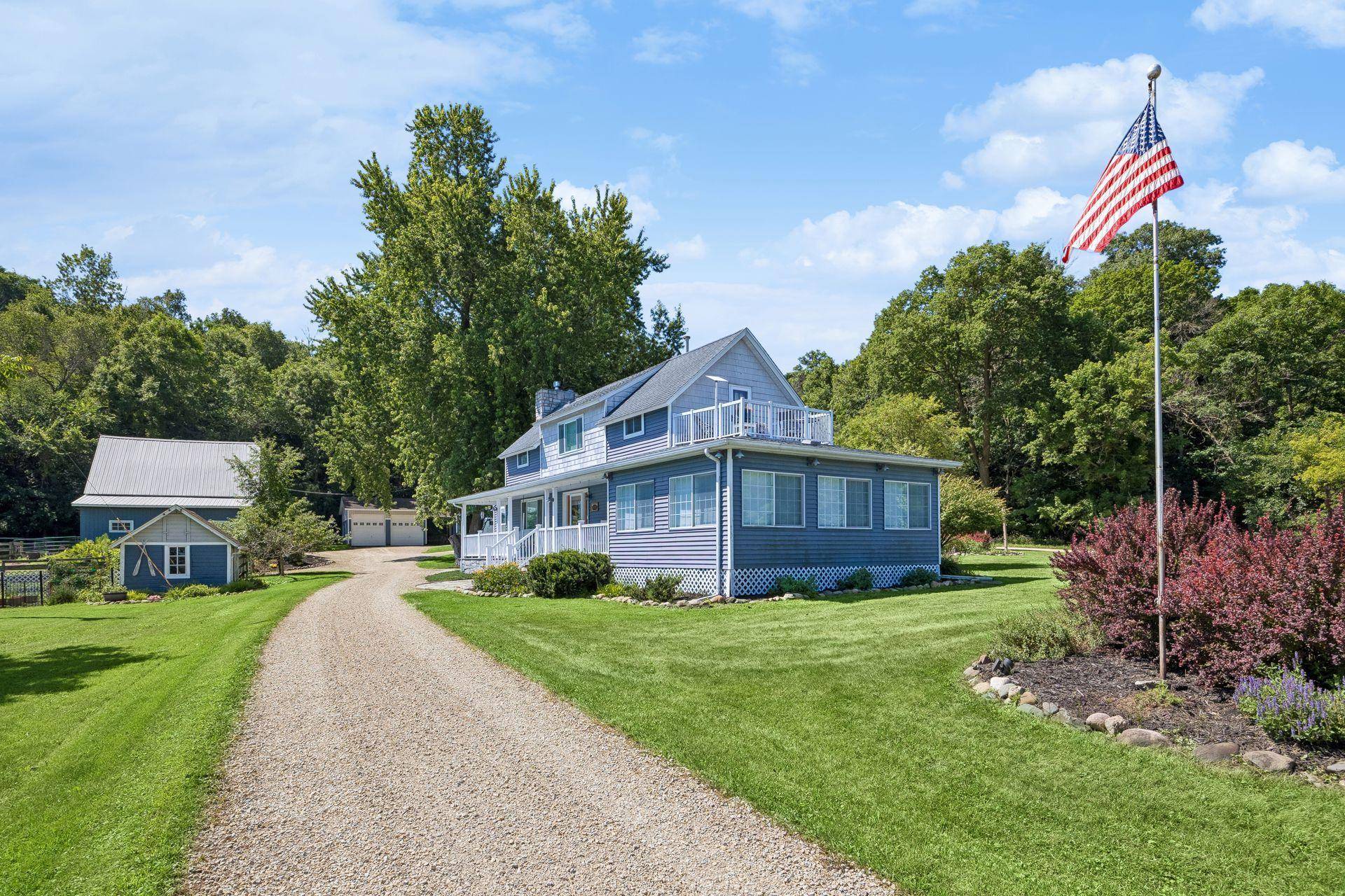 29190 Sunset TRL, Cannon Falls, MN 55009