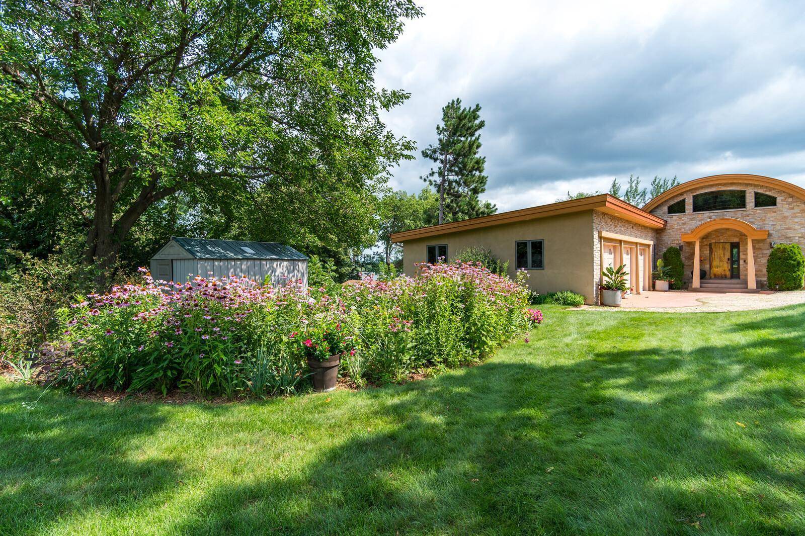 30960 Old Mill RD, Dresbach Twp, MN 55947