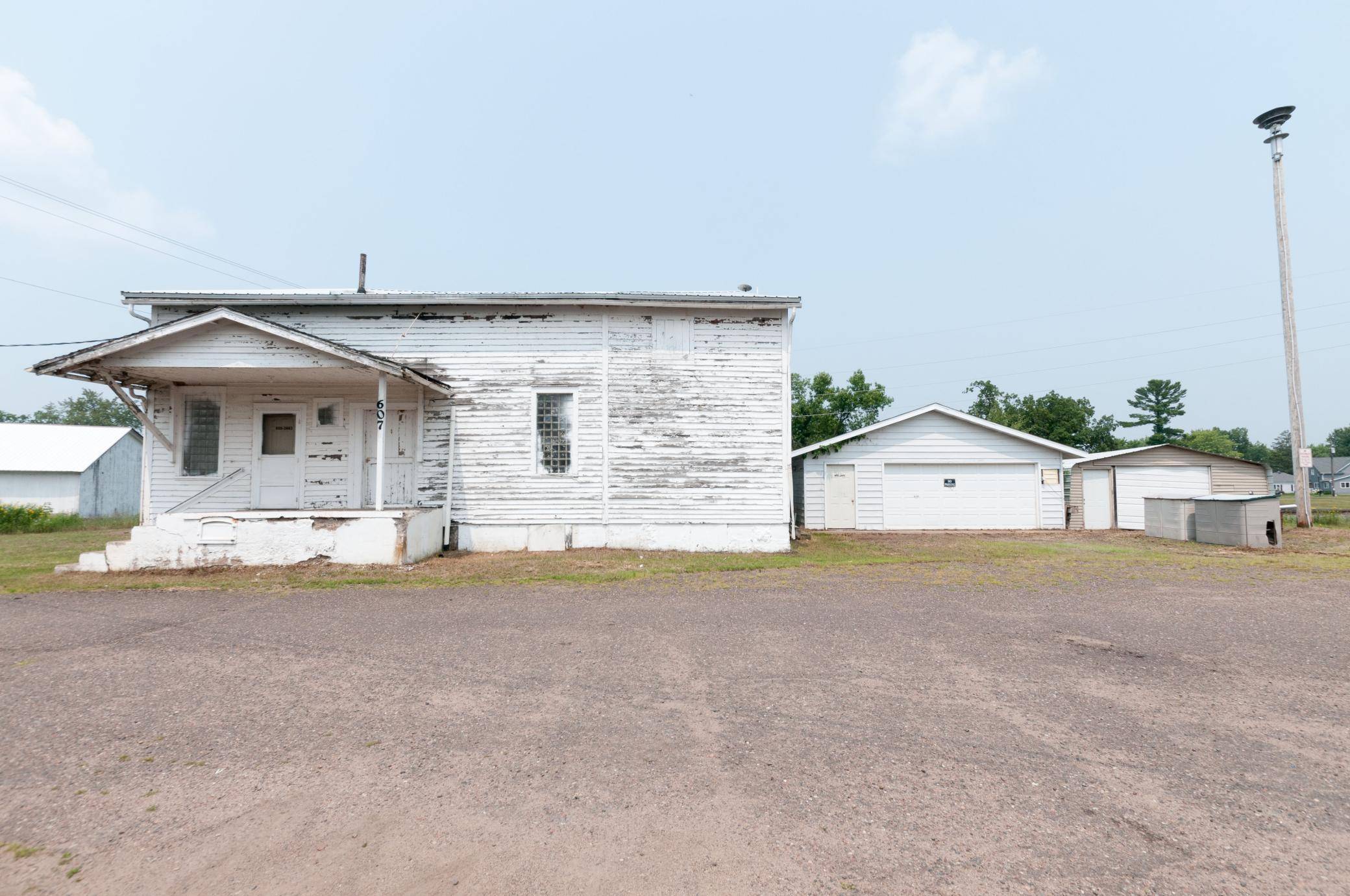 607 Lodi AVE, Cameron, WI 54822