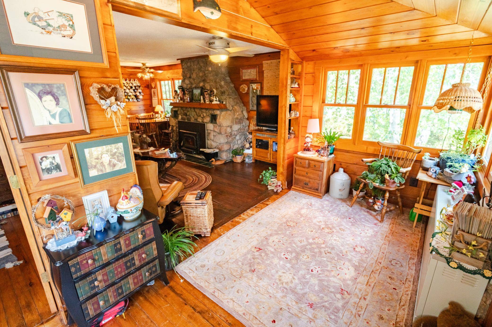 1922 Vellieux IS, International Falls, MN 56649