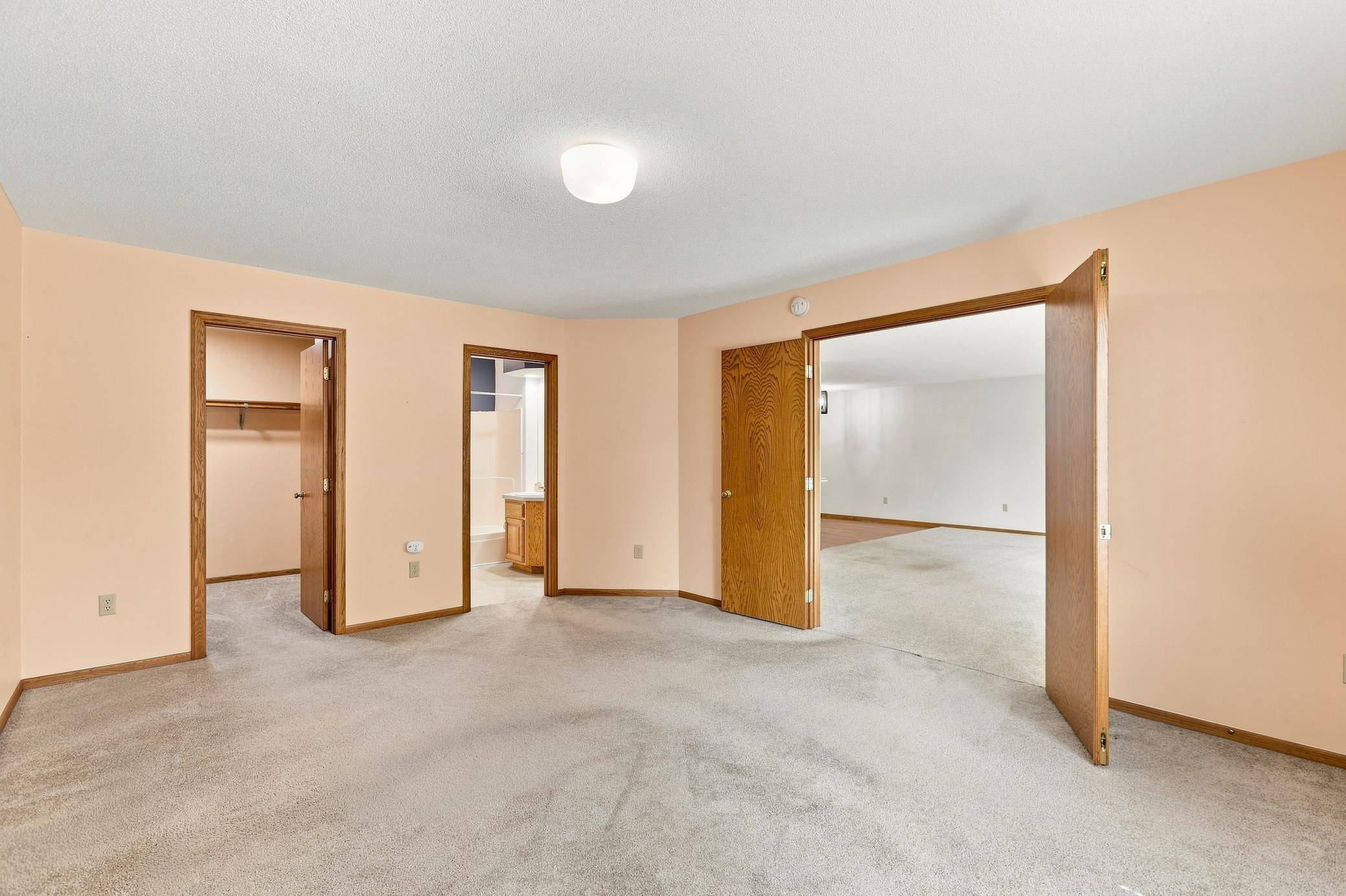616 Jefferson AVE SW, Watertown, MN 55388