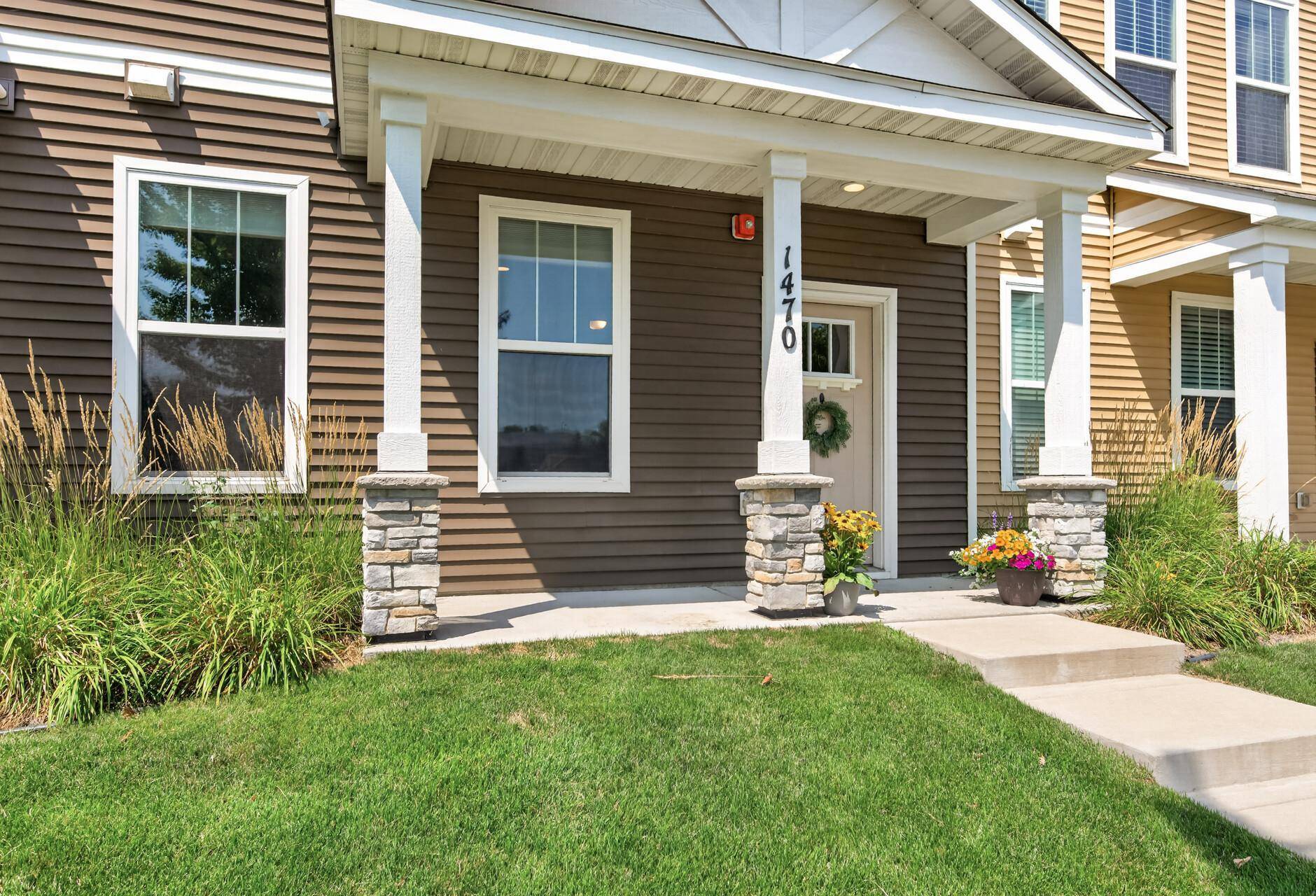 1470 Old Highway 8 NW, New Brighton, MN 55112