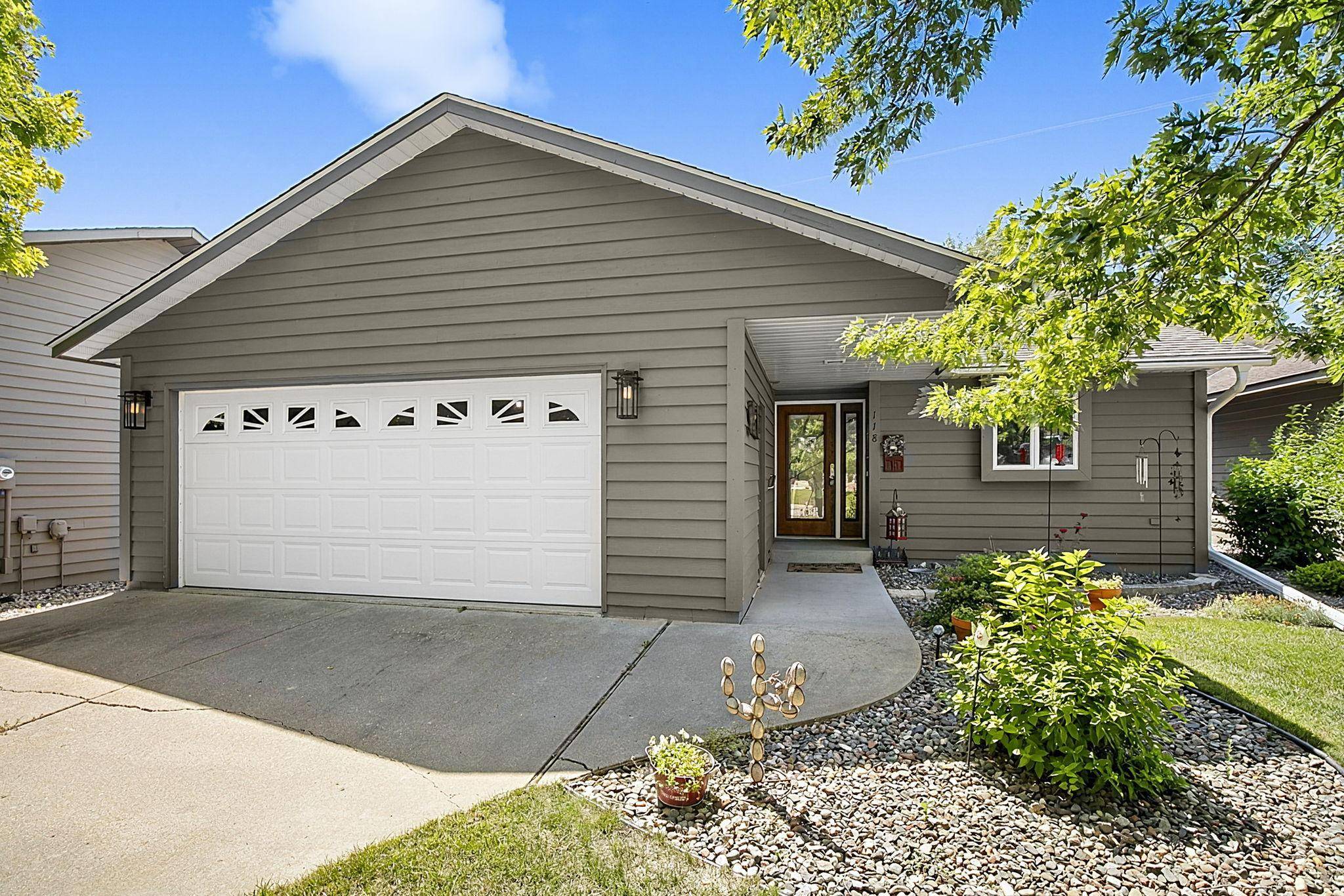 118 River Oaks DR, Cold Spring, MN 56320