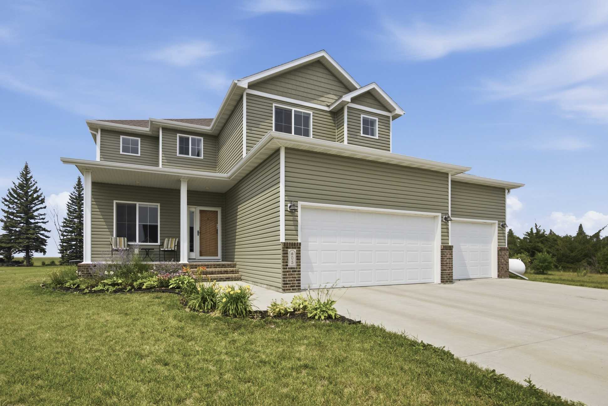 605 Sheyenne DR, Abercrombie, ND 58001
