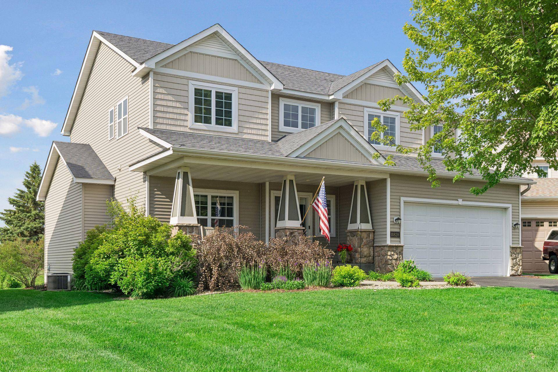 10828 Ashley LN, Woodbury, MN 55129