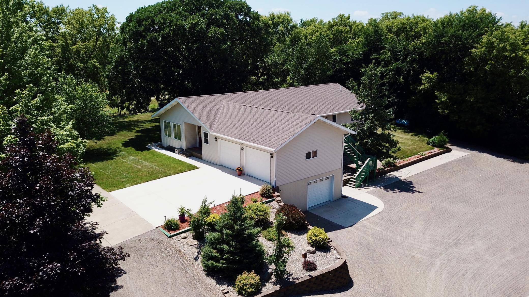 17545 705th AVE, Dassel, MN 55325