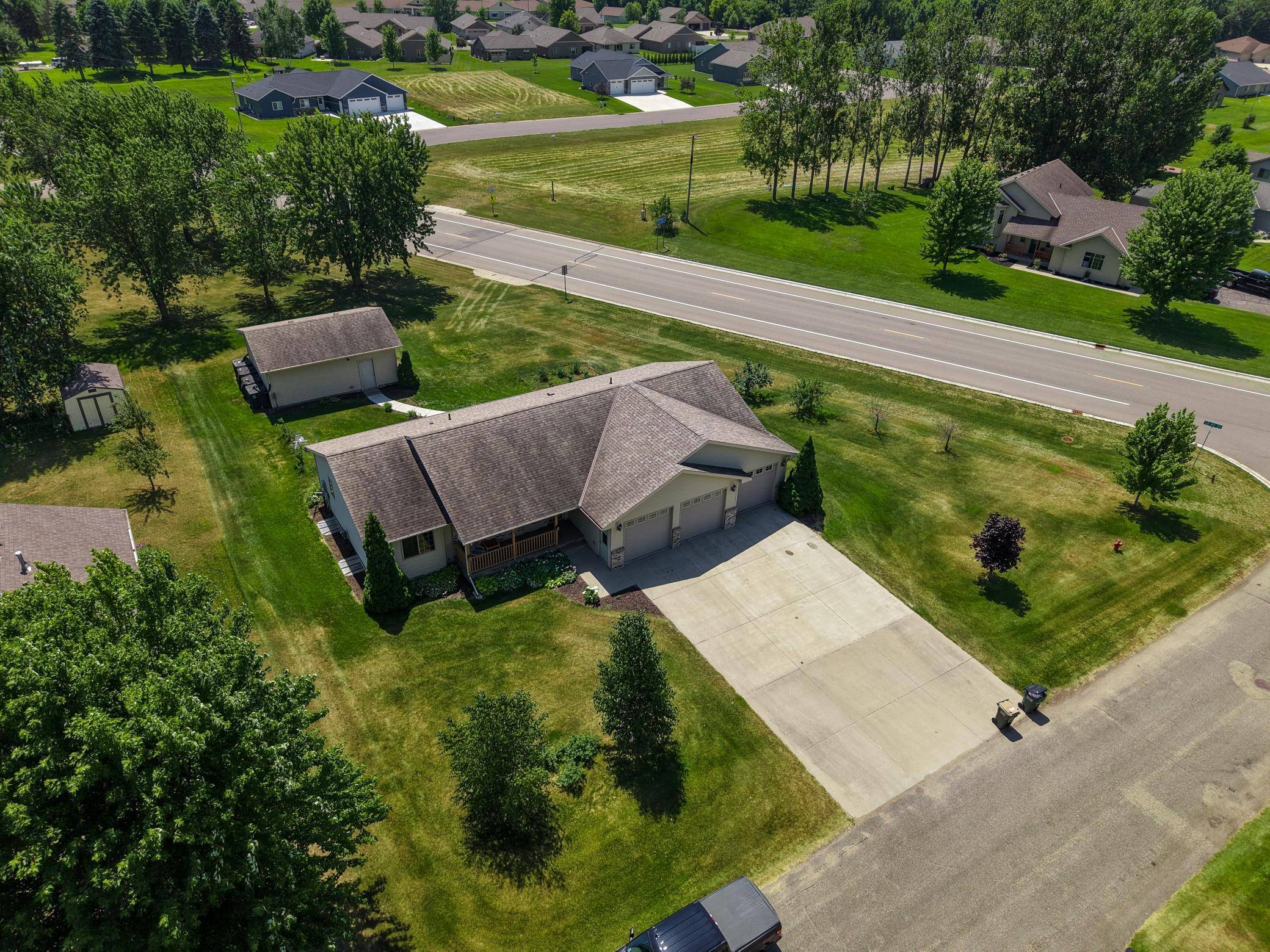 627 5th ST NW, Richmond, MN 56368