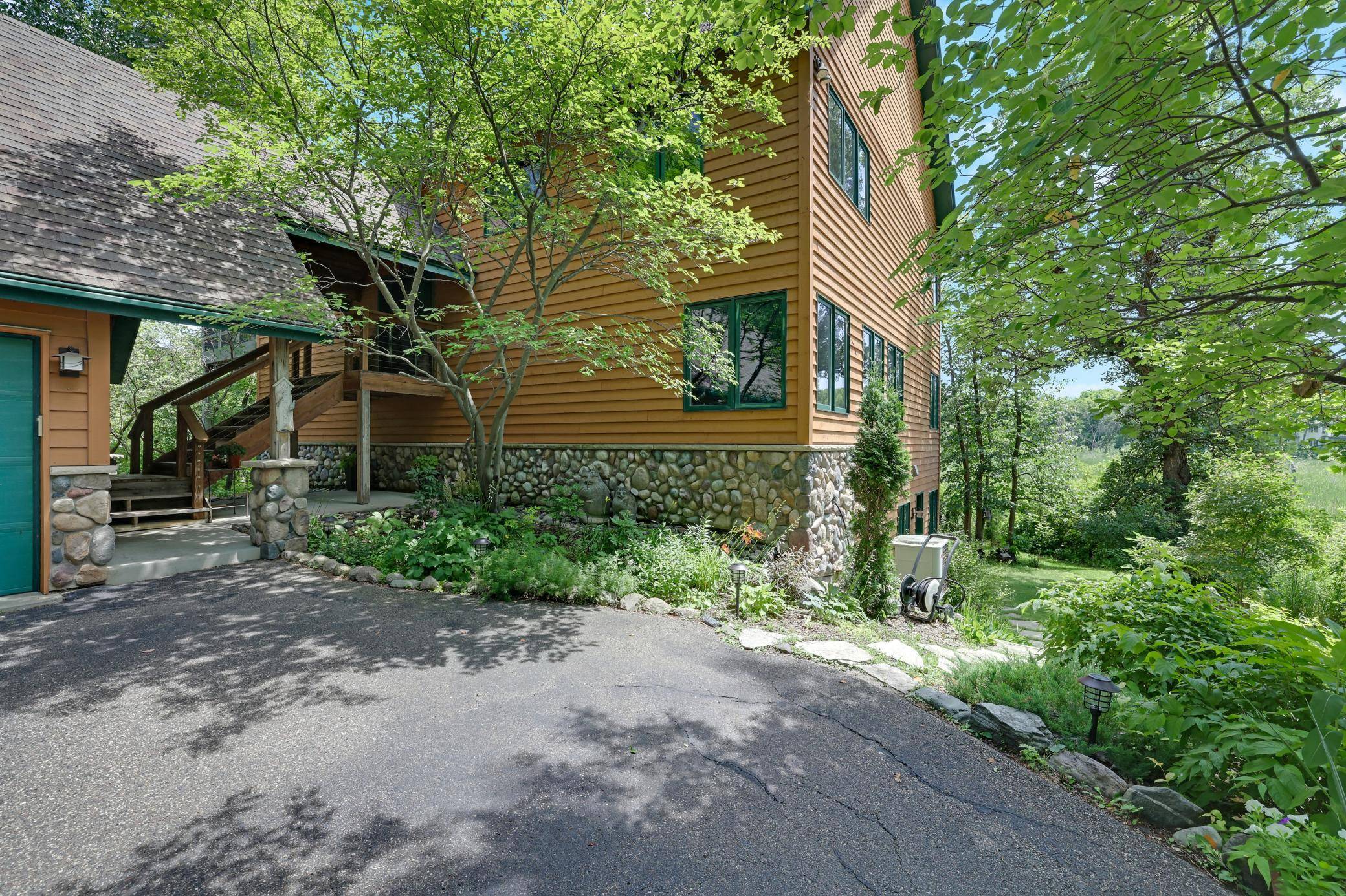 502 Shoreline DR, Wayzata, MN 55391