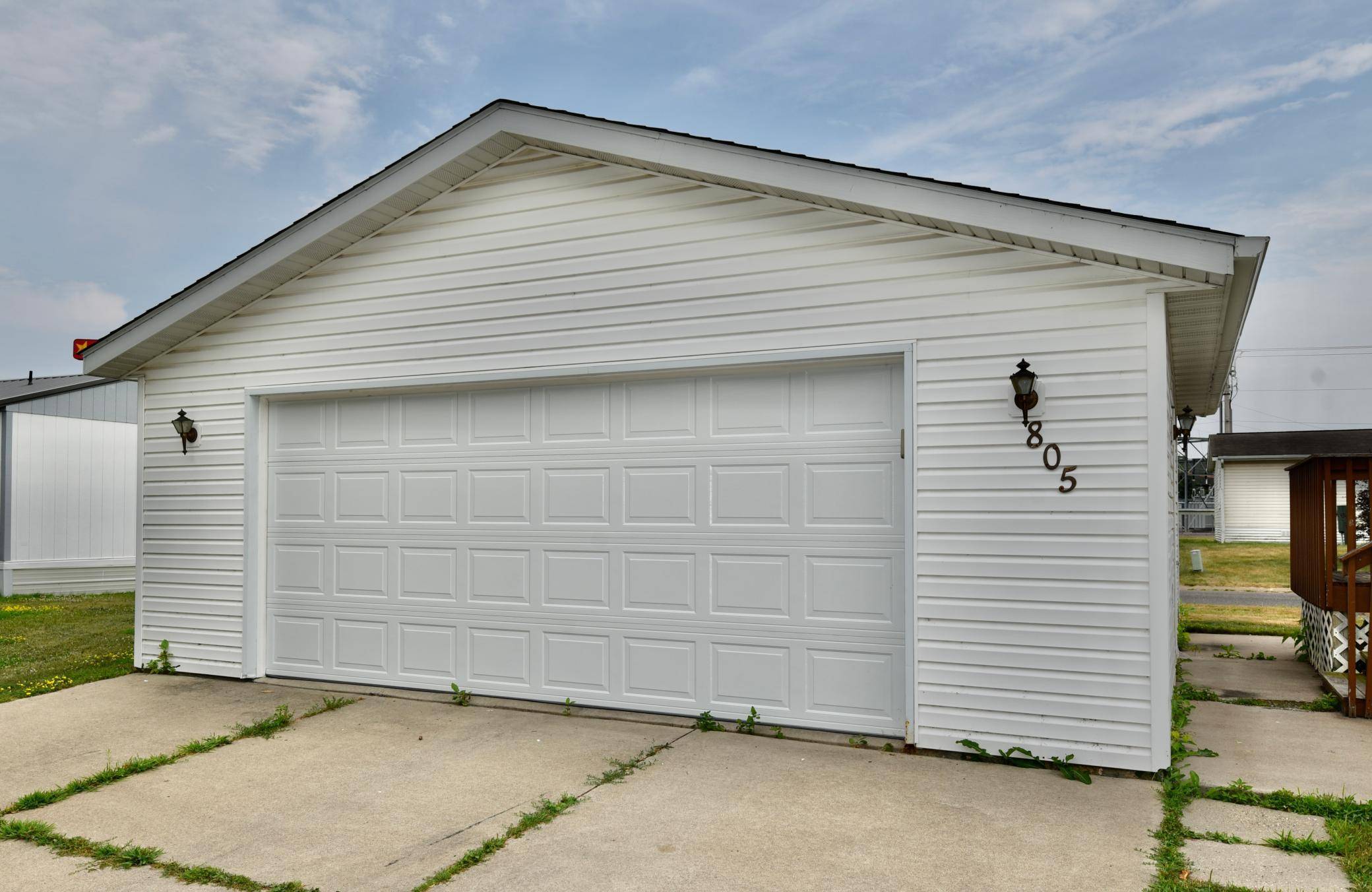 805 2nd ST NE #805, Milaca, MN 56353