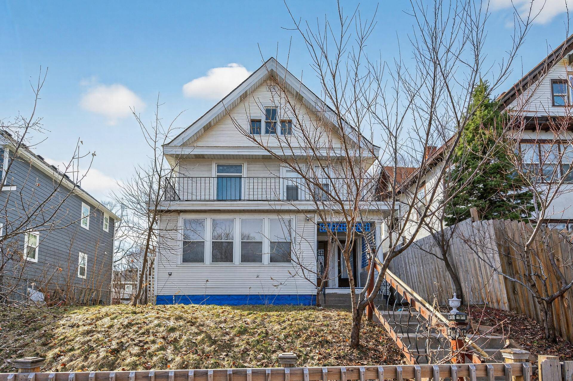 2125 N 6th ST, Minneapolis, MN 55411