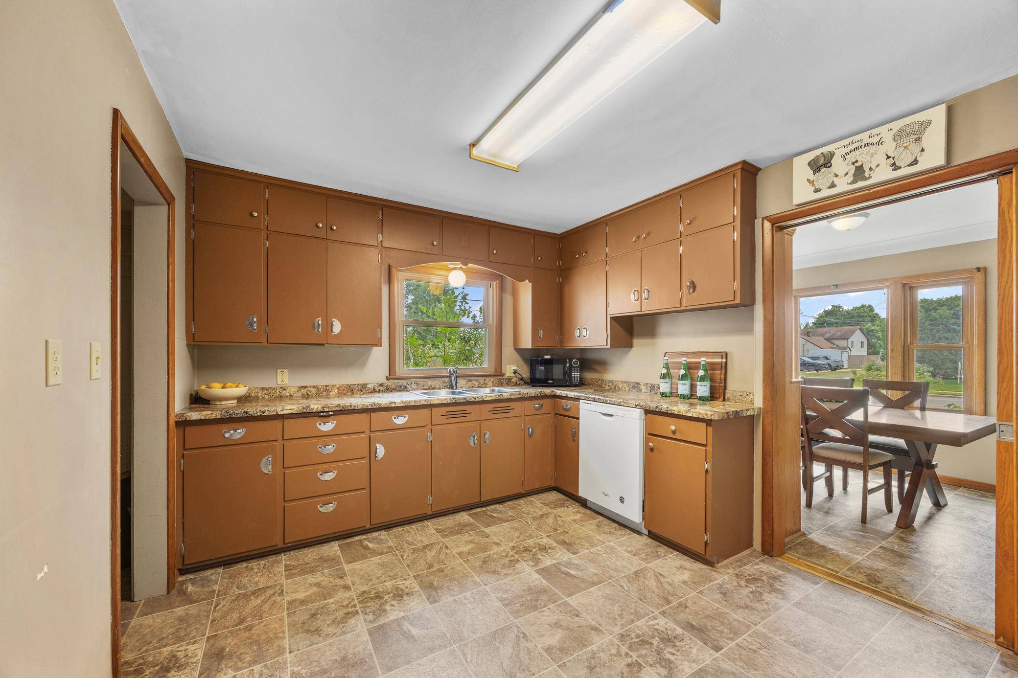 430 2nd ST SE, Milaca, MN 56353