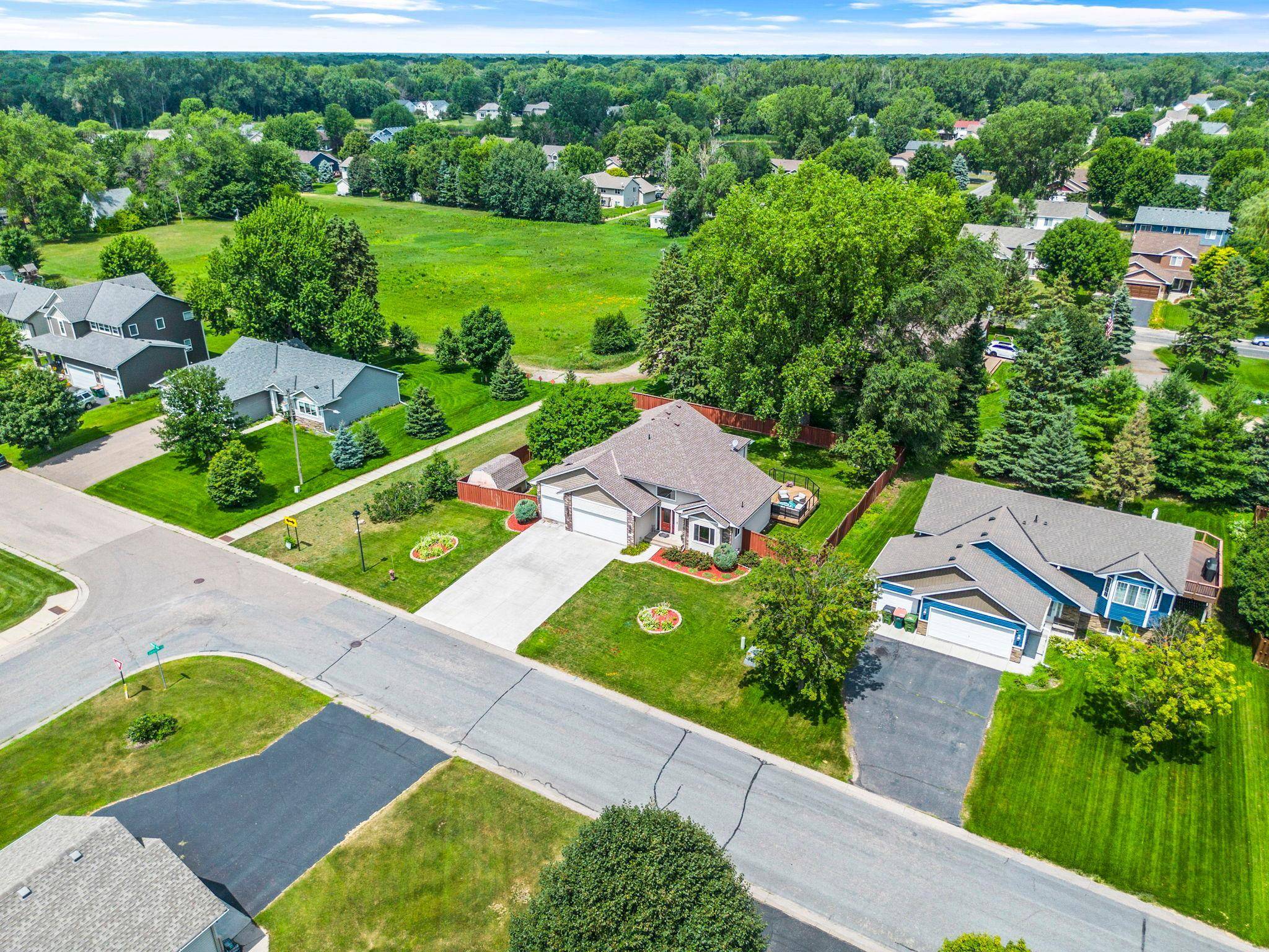 803 102nd AVE NE, Blaine, MN 55434