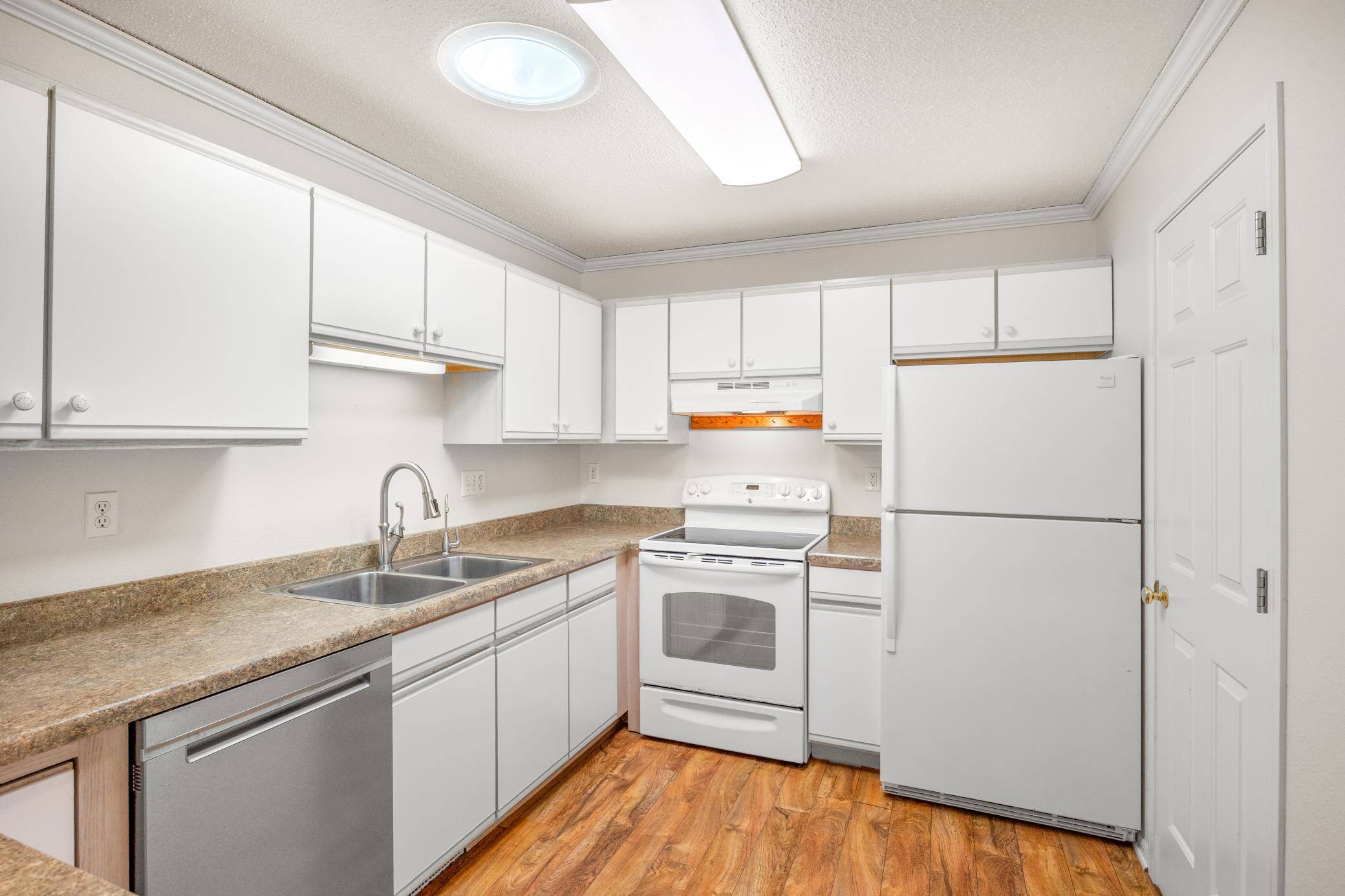 5524 Kalland AVE NE, Albertville, MN 55301