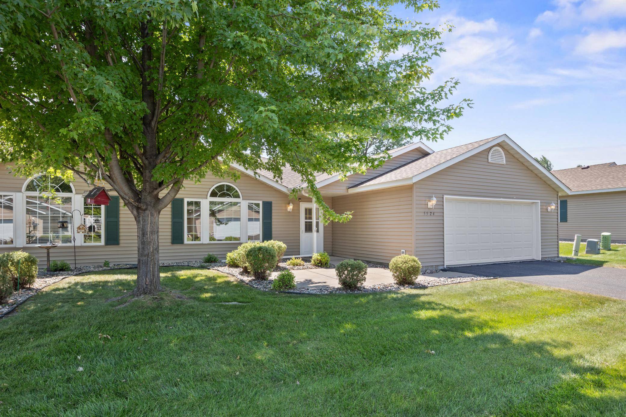 5524 Kalland AVE NE, Albertville, MN 55301