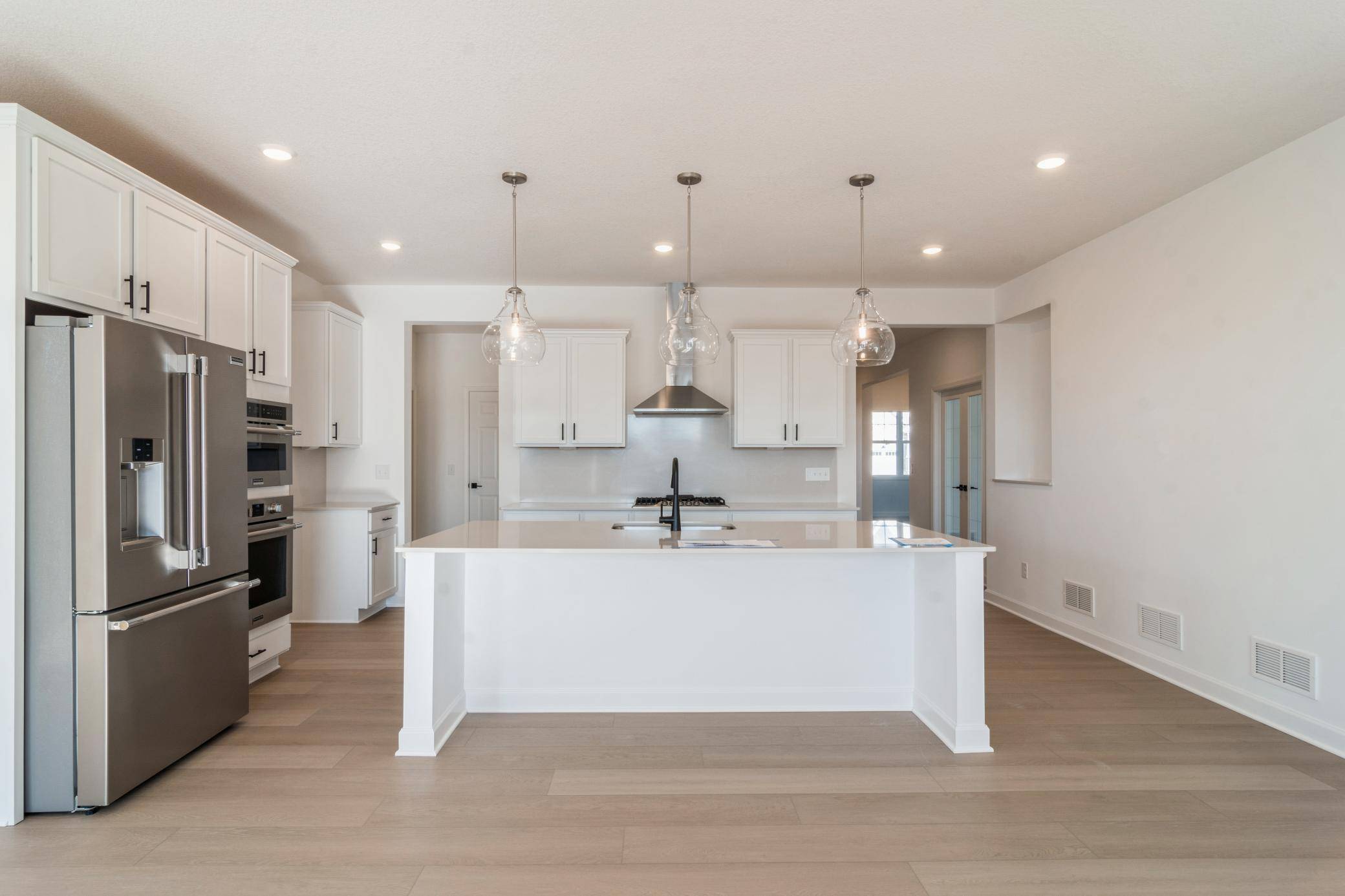 7129 201st ST W, Lakeville, MN 55044