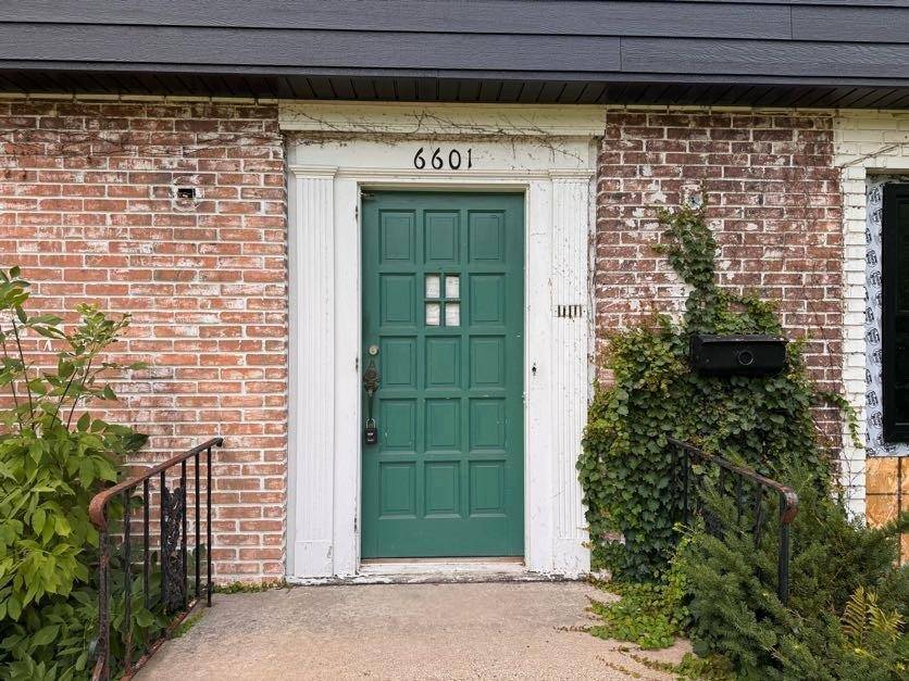 6601 Naomi DR, Edina, MN 55439