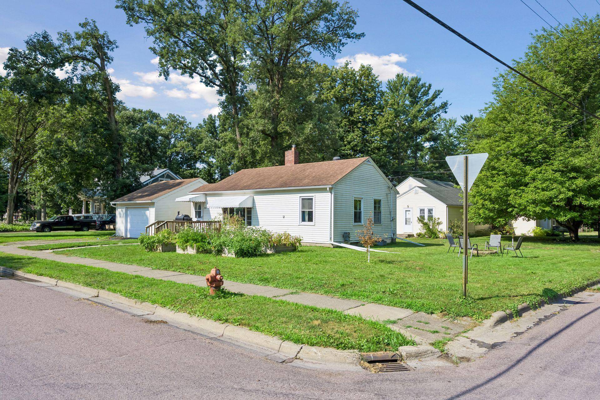 560 2nd AVE NW, Milaca, MN 56353