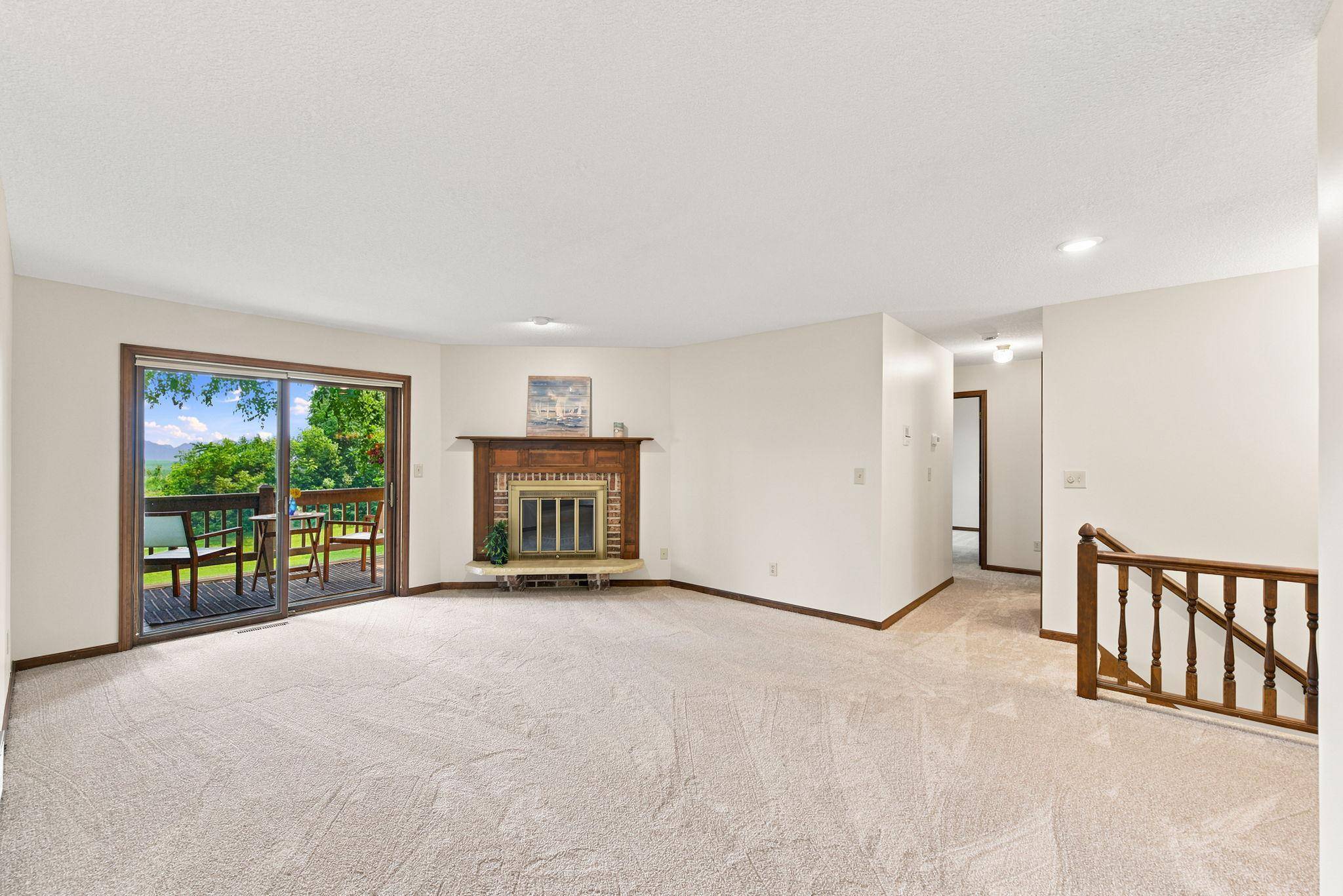 4254 Oakmede LN #87B, White Bear Lake, MN 55110