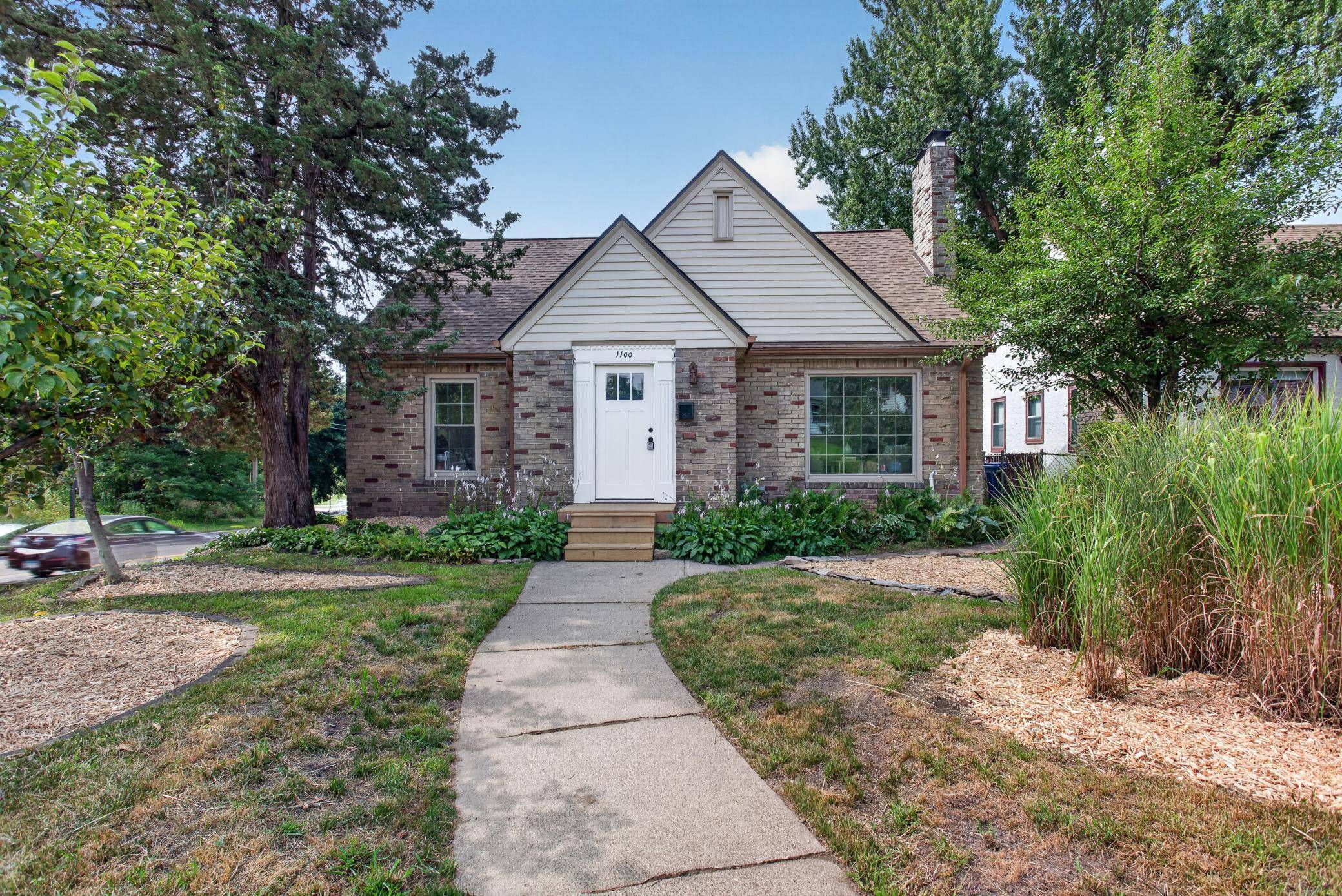 1100 Montana AVE W, Saint Paul, MN 55108
