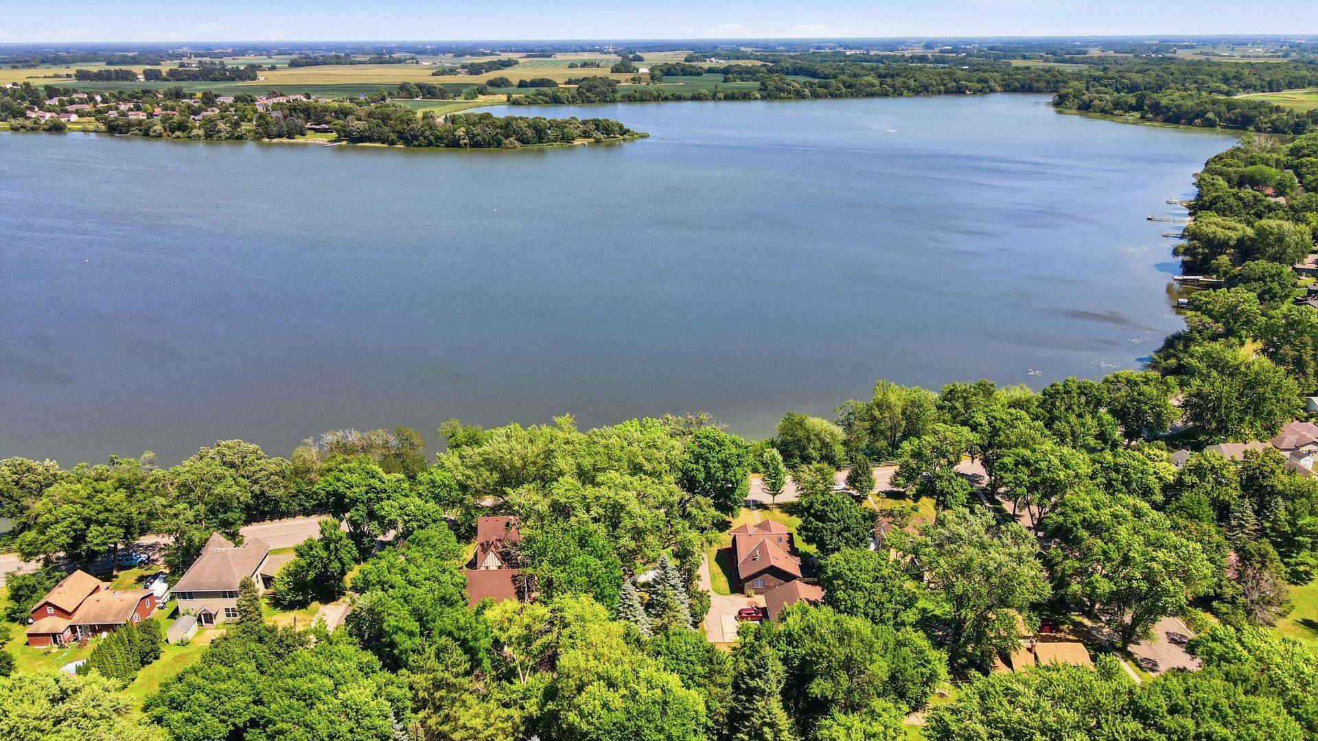 320 Kingsley ST S, Winsted, MN 55395