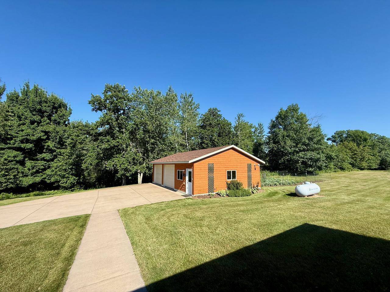38252 Cloverdale RD, Hinckley, MN 55037