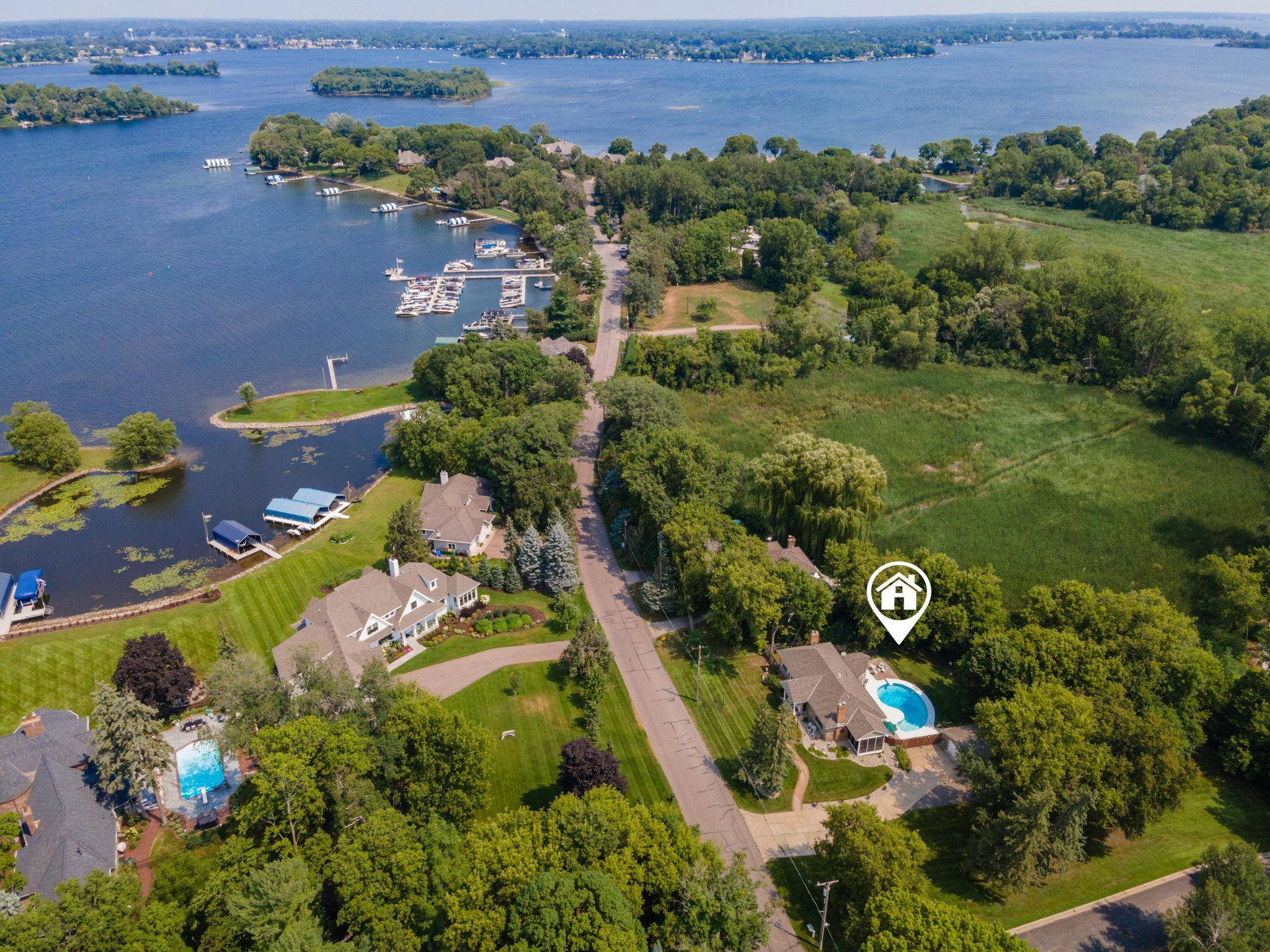 5565 Howards Point RD, Excelsior, MN 55331
