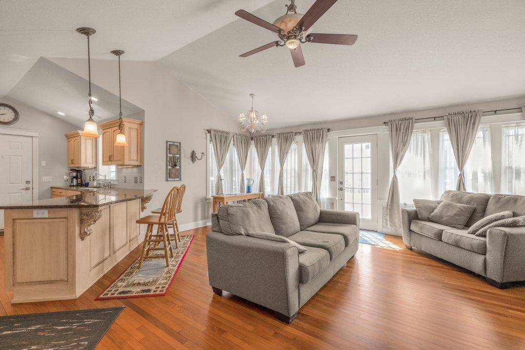 3836 Togo RD, Spring Park, MN 55384