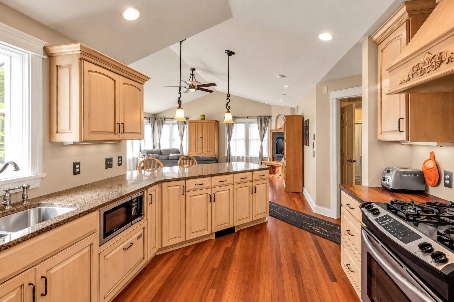 3836 Togo RD, Spring Park, MN 55384
