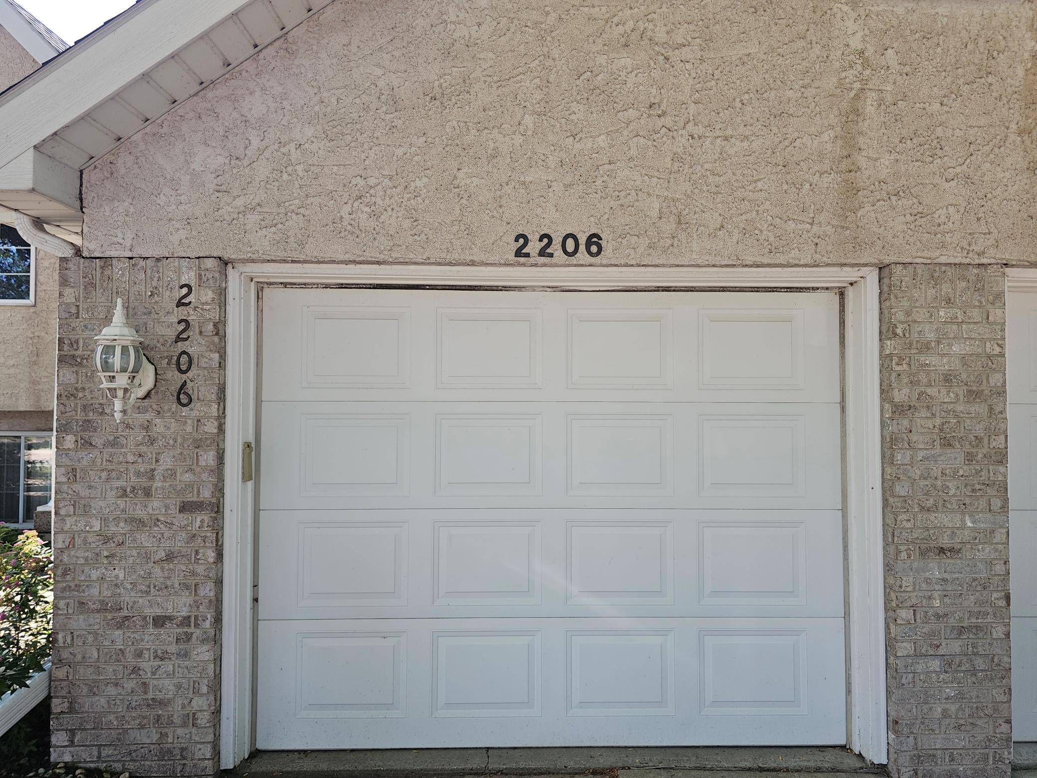 2206 10th AVE SE, Willmar, MN 56201
