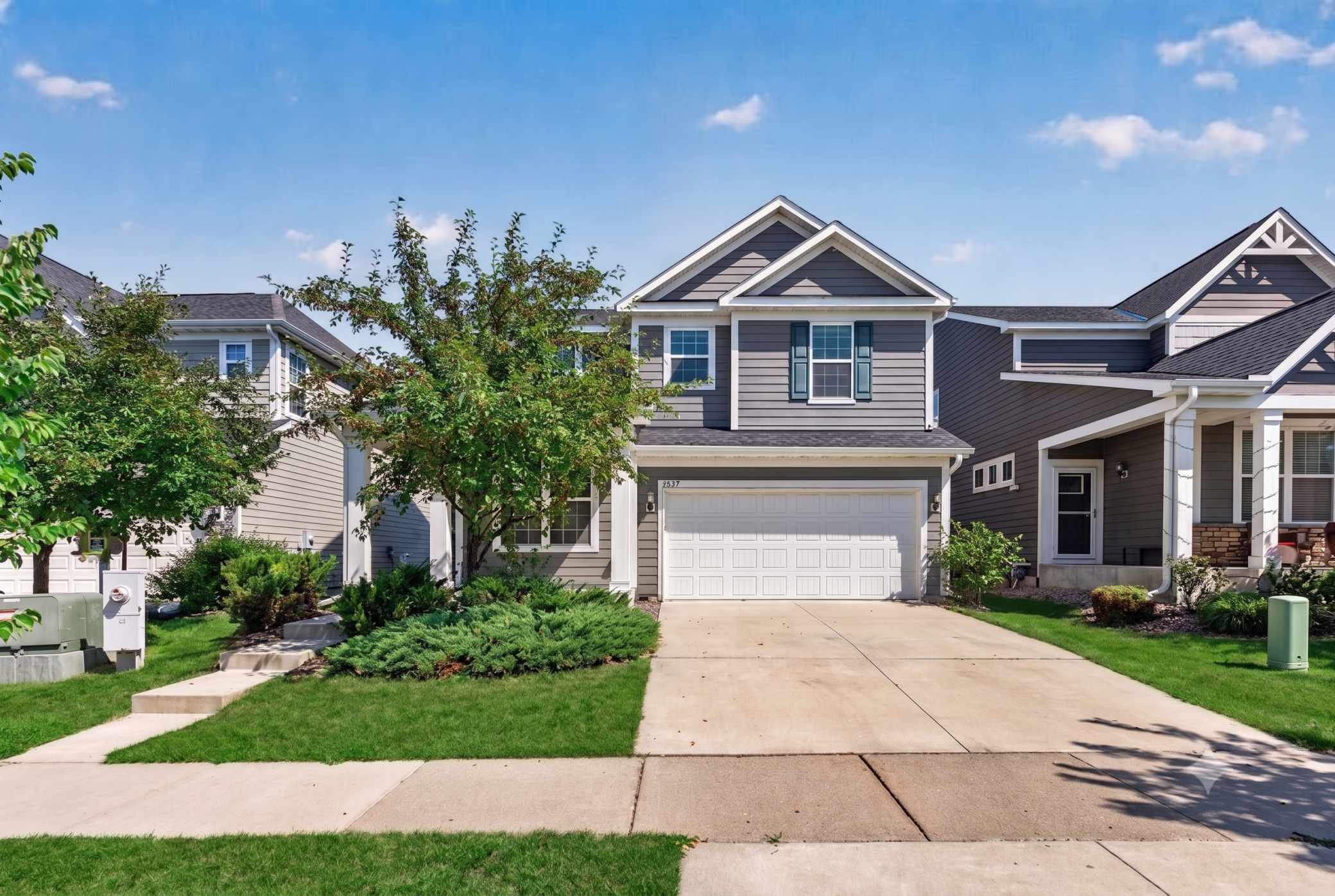 15637 Eddy Creek WAY, Apple Valley, MN 55124