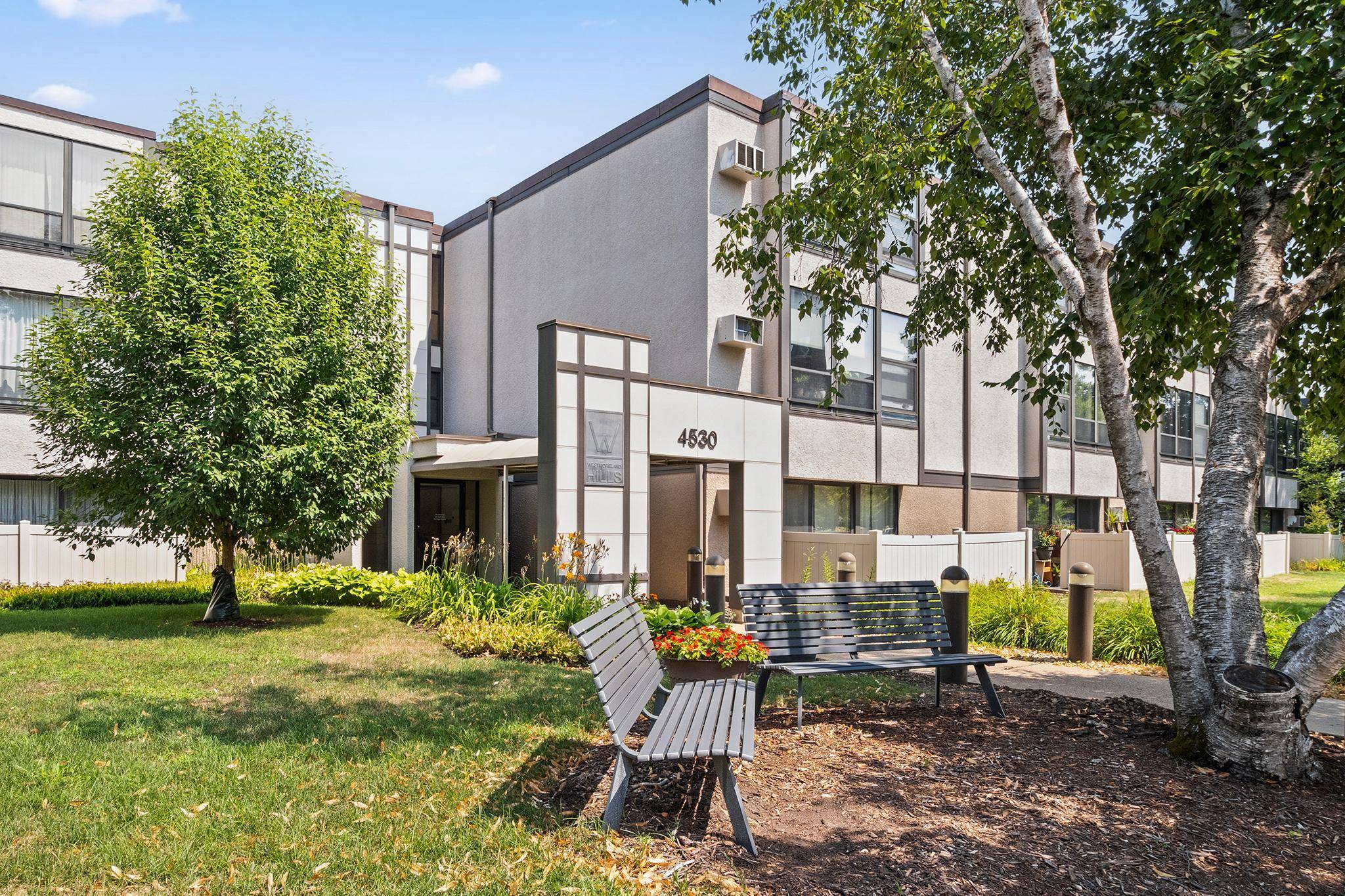 4530 Park Commons DR #213, Saint Louis Park, MN 55416