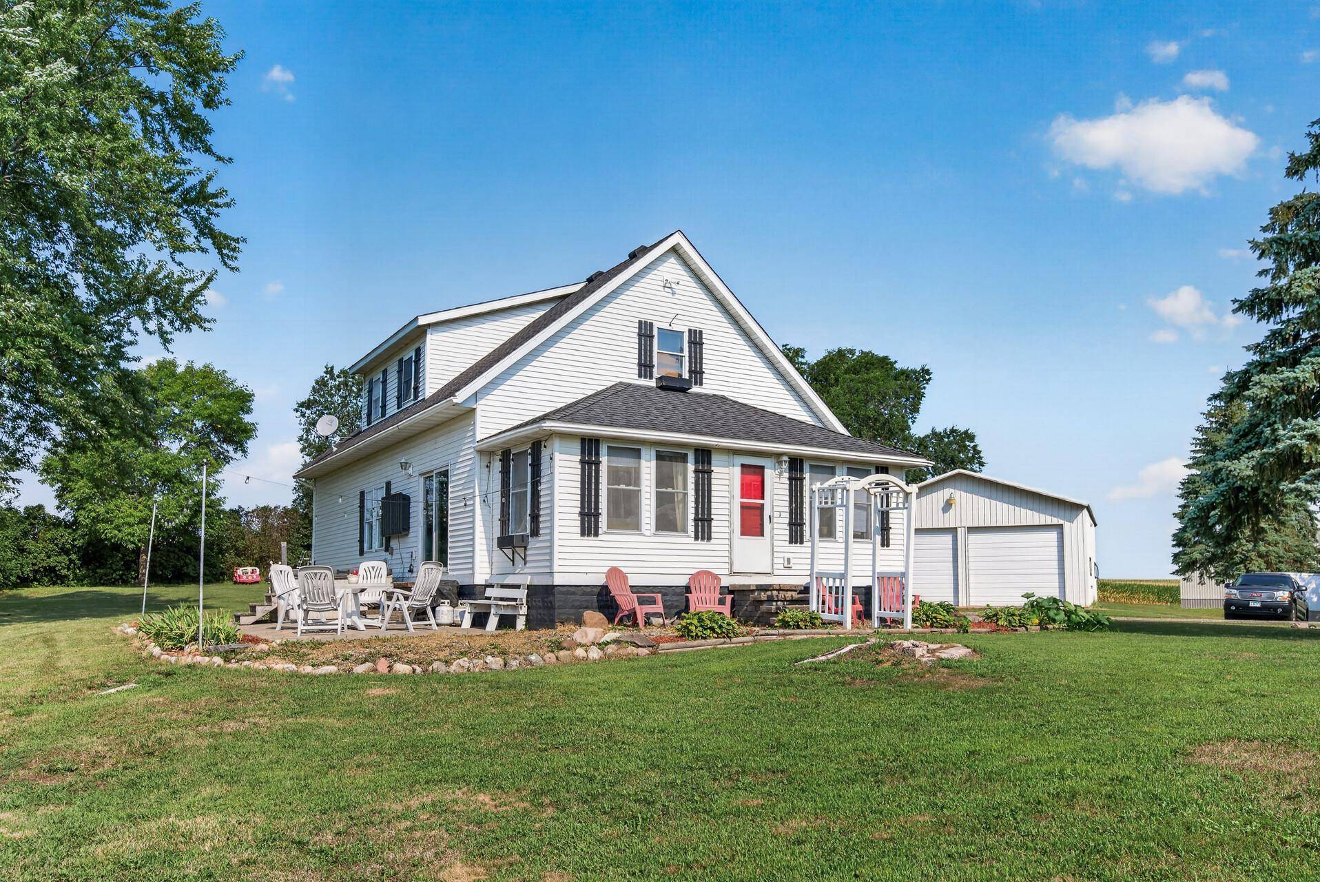 9711 Ireland AVE NW, Annandale, MN 55302
